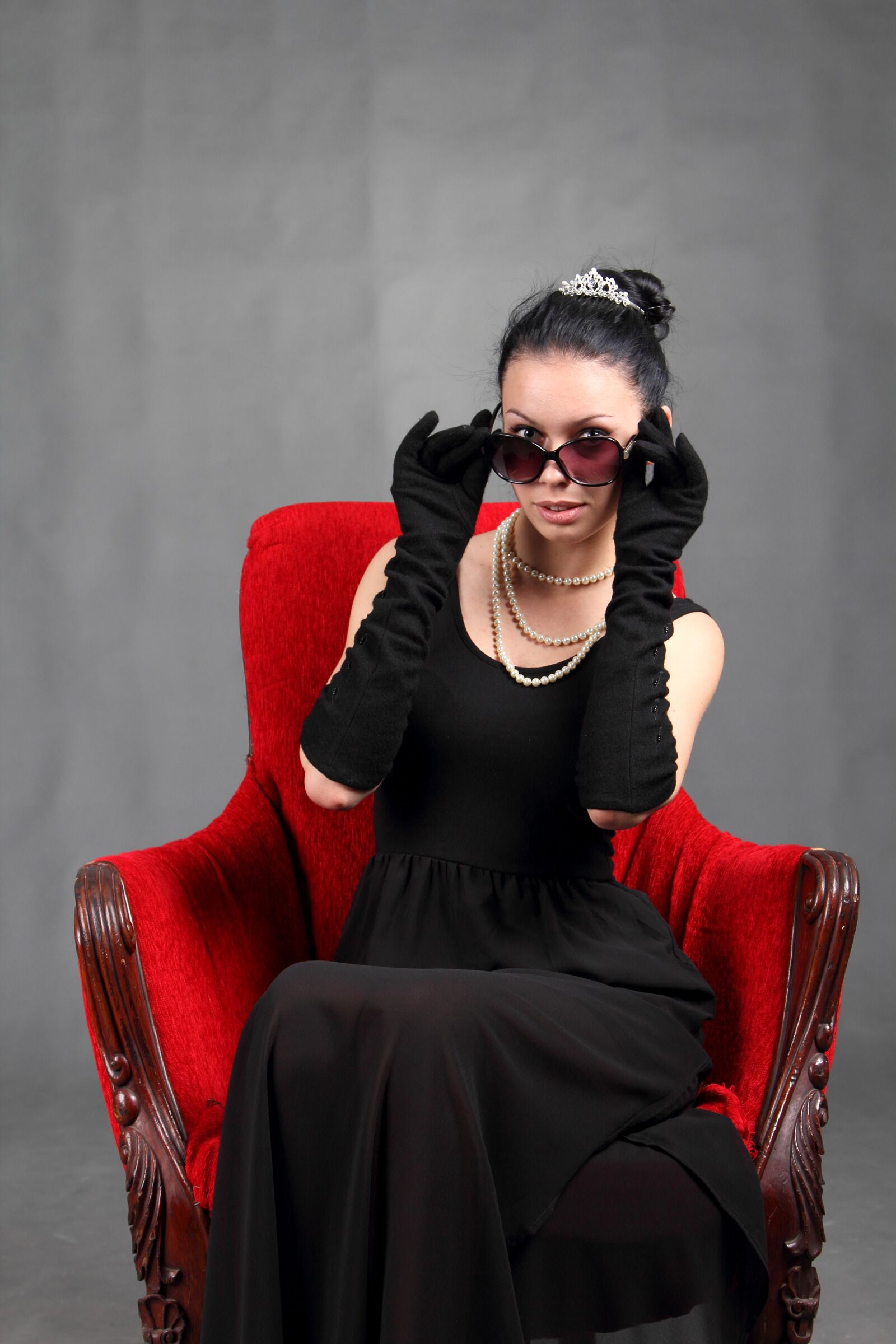 Canon EOS 60D + Canon EF 24-105mm F4L IS USM sample photo. Girl, portrait, woman photography