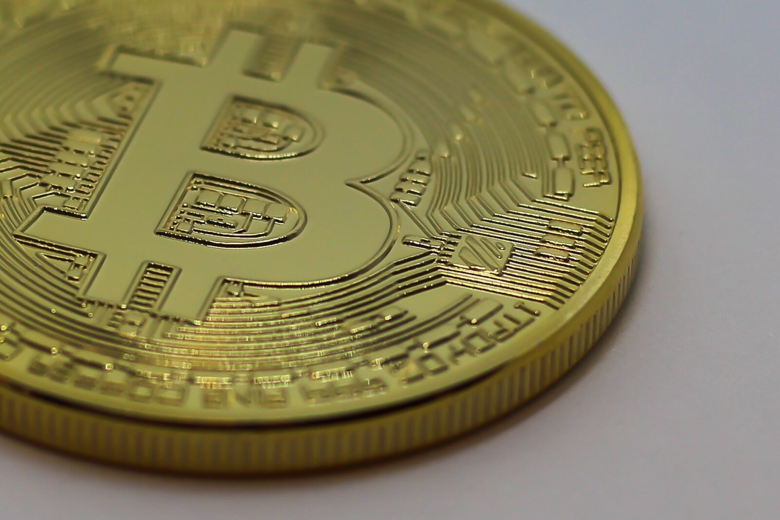 Canon EOS 700D (EOS Rebel T5i / EOS Kiss X7i) + Canon EF 50mm F1.8 STM sample photo. Bitcoin, cryptocurrency, currency photography