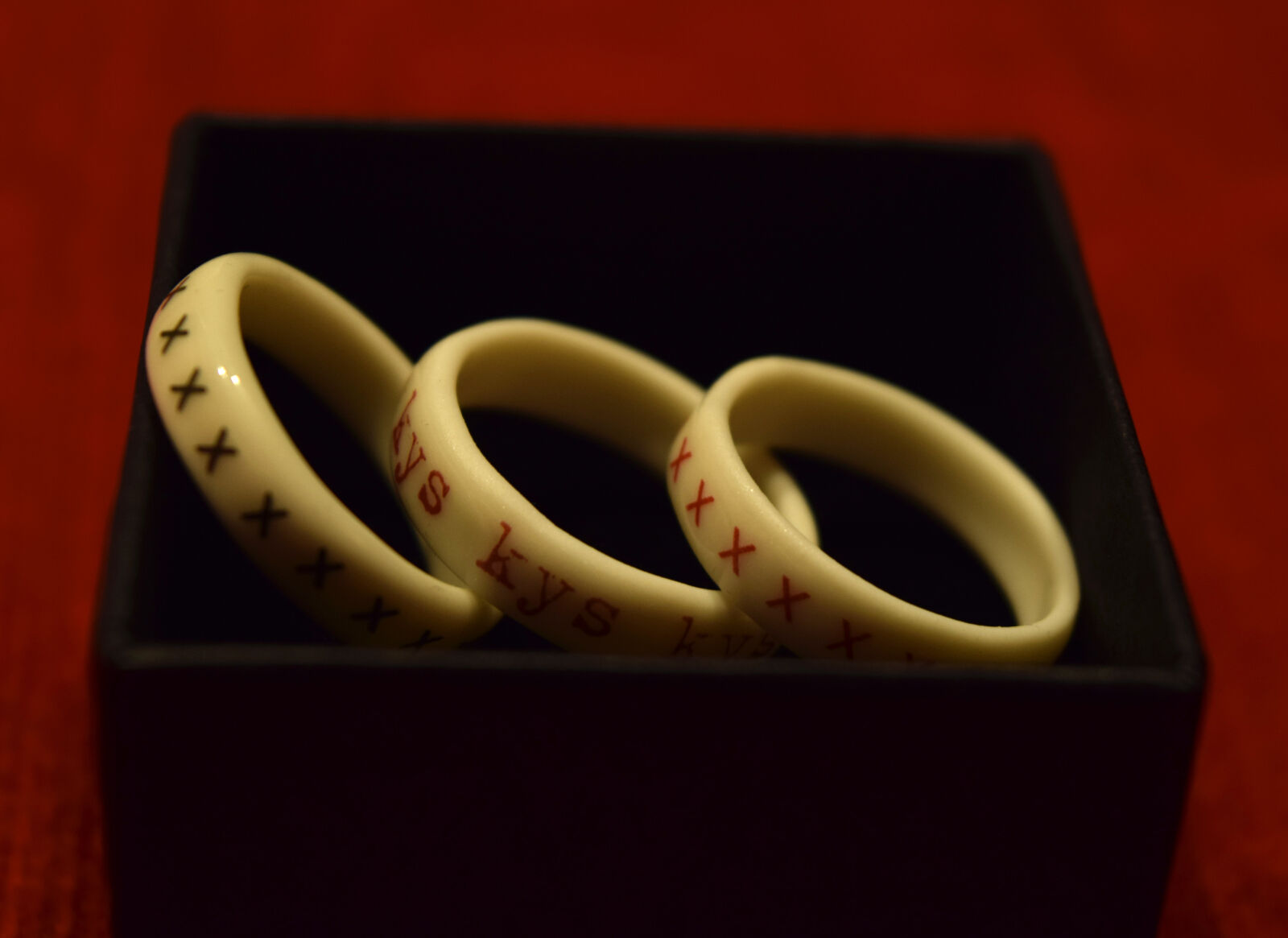 Nikon D3300 sample photo. Kys, night, porcelain, ring photography