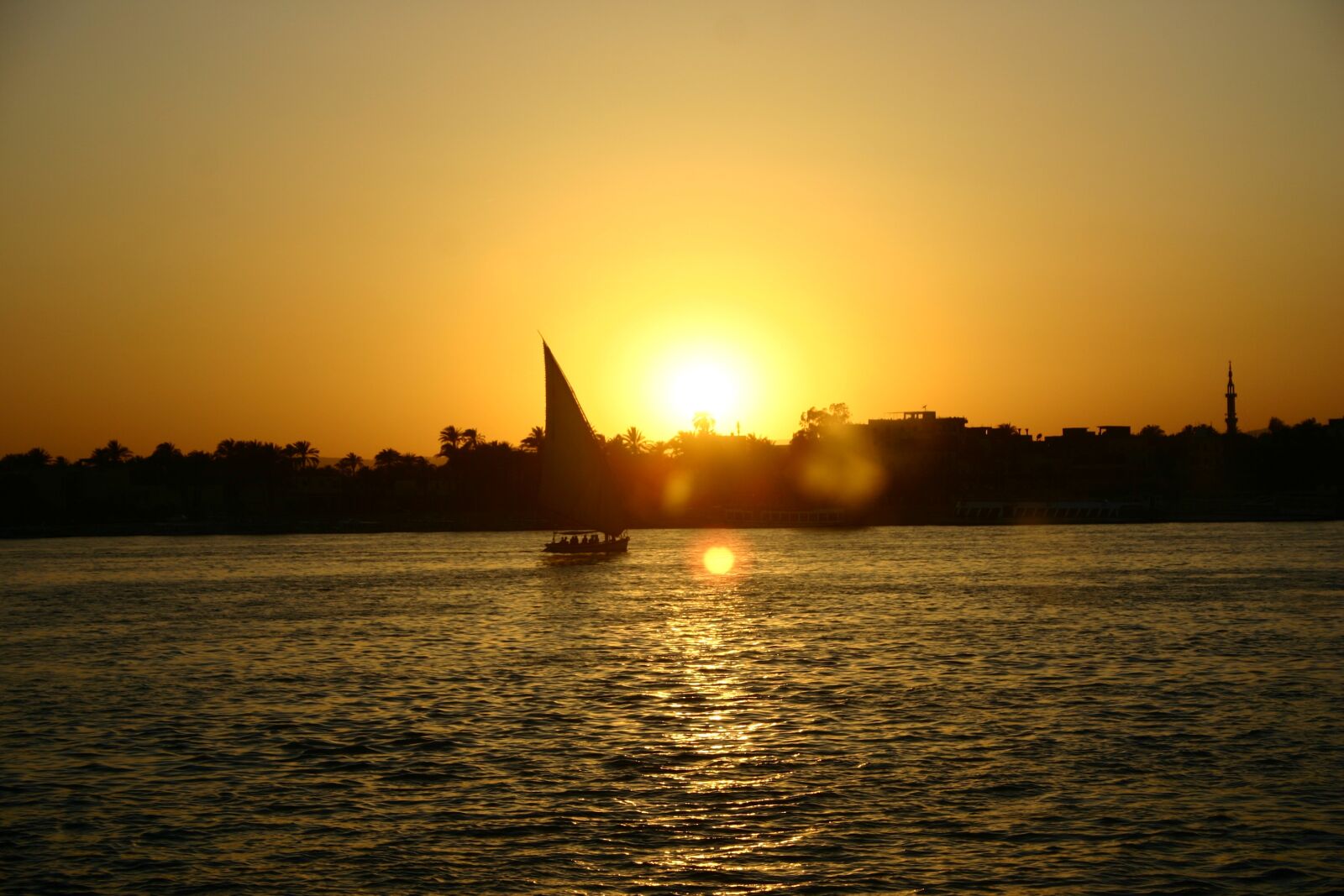 Canon EOS 300D (EOS Digital Rebel / EOS Kiss Digital) sample photo. Egypt, sunset, nile photography
