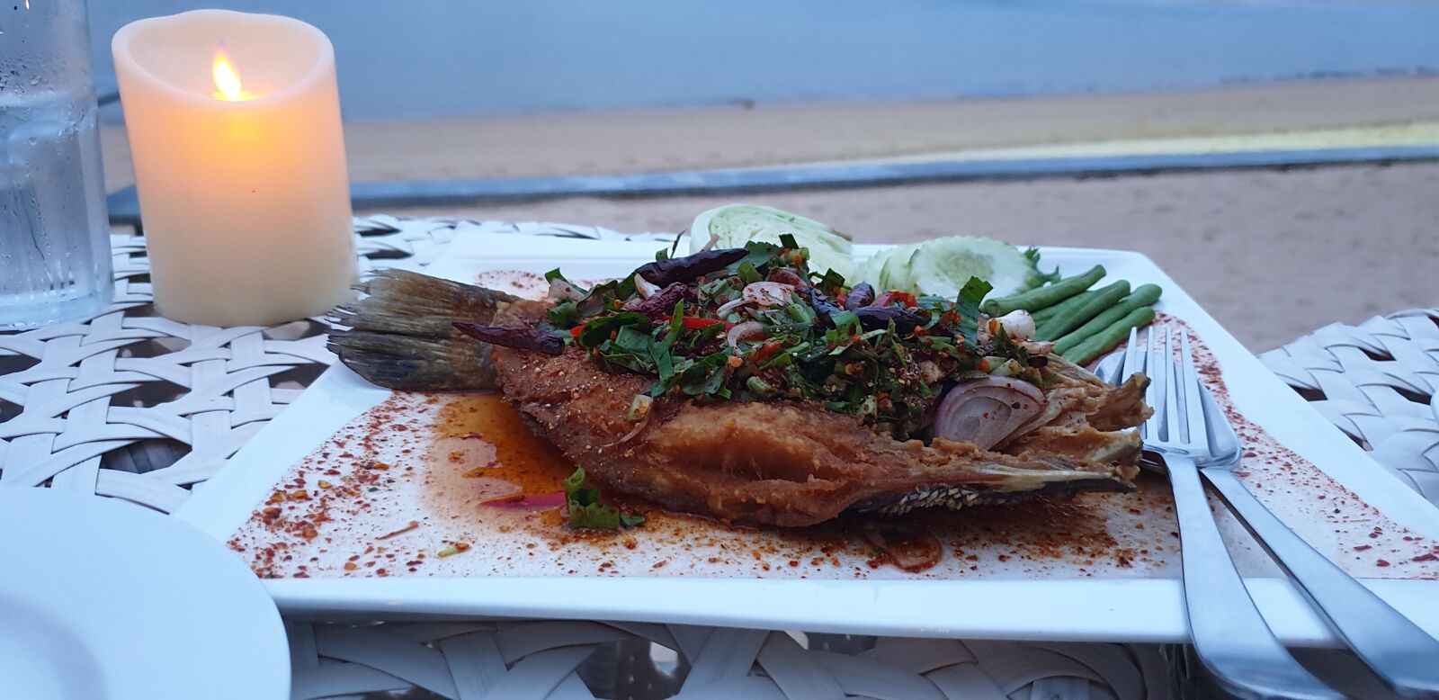 Samsung Galaxy Note9 sample photo. Dinner, seafood, thaifood photography