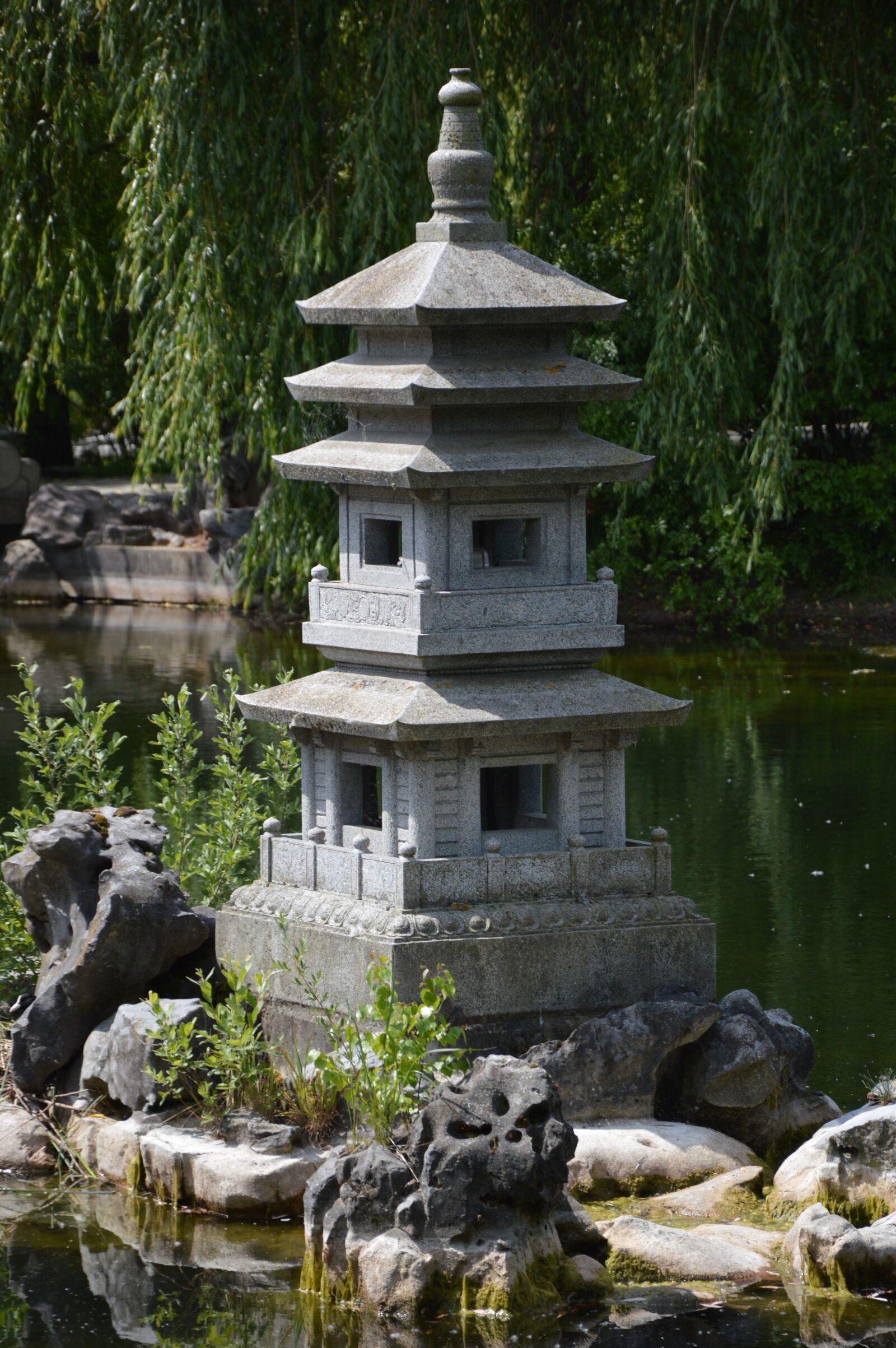 Nikon D3200 sample photo. Stone, aviary, china photography