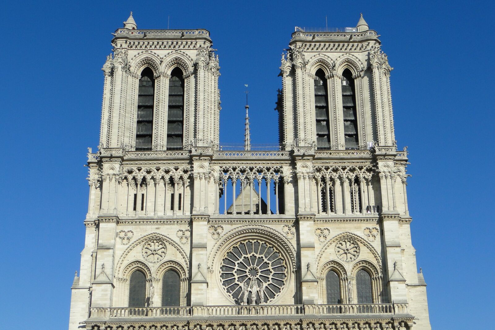 Sony Cyber-shot DSC-HX1 sample photo. France, paris, church photography