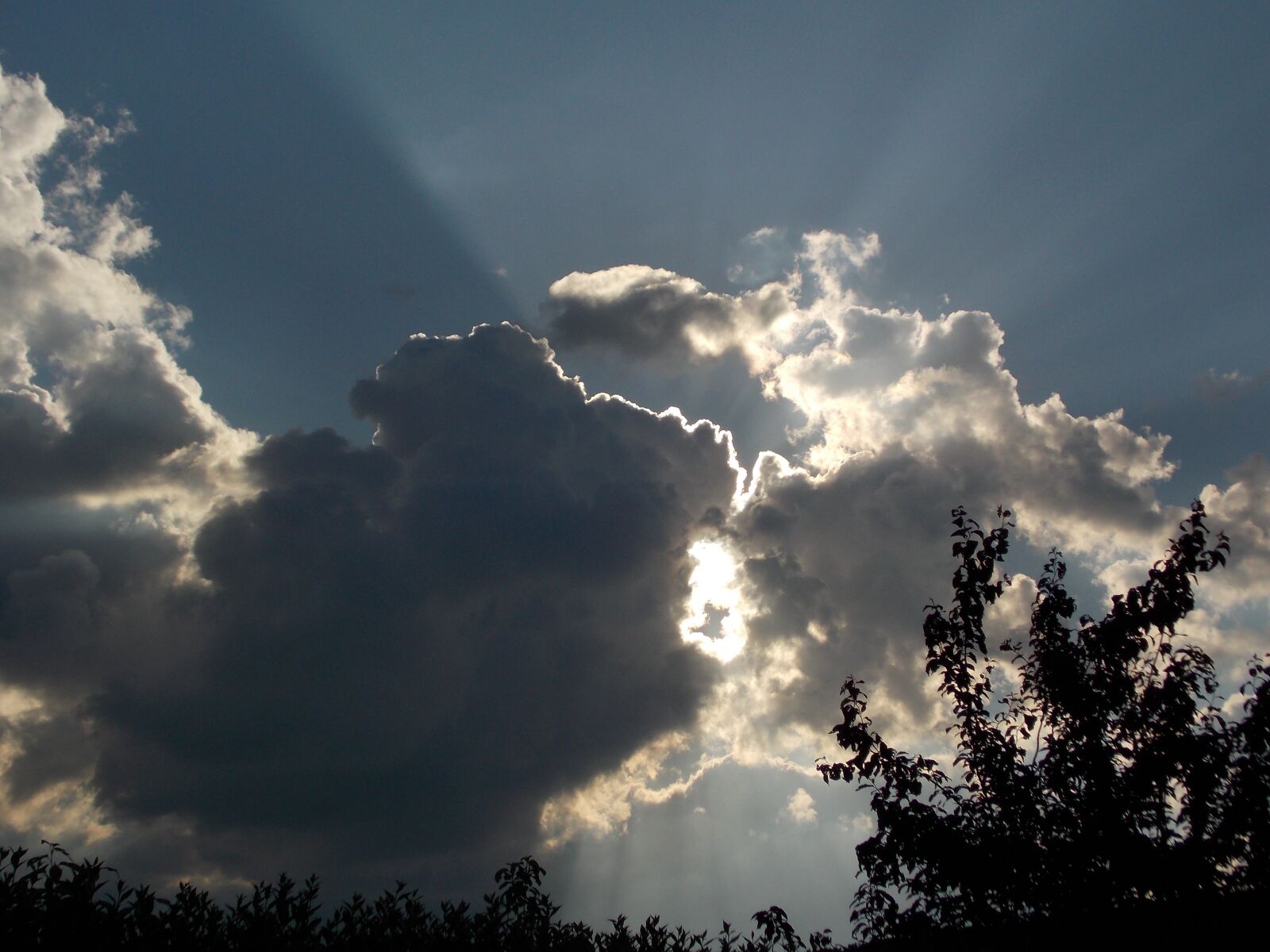 Nikon Coolpix L810 sample photo. Clouds, heaven, air photography