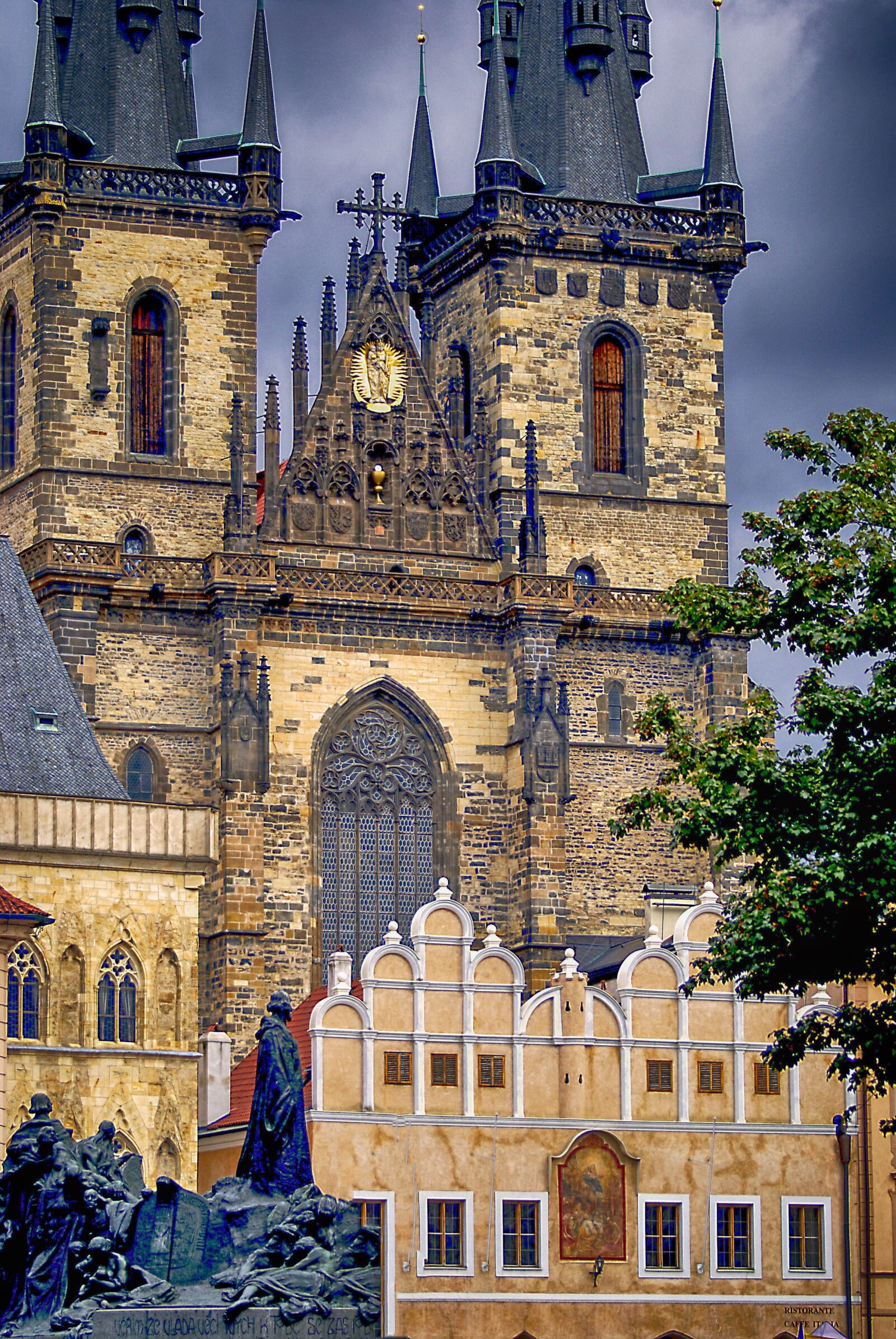 Sony Alpha DSLR-A100 sample photo. Architecture, the cathedral, church photography