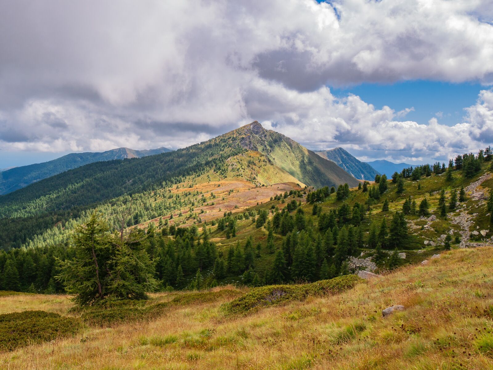 Panasonic DMC-G81 sample photo. Mountains, alpine, landscape photography