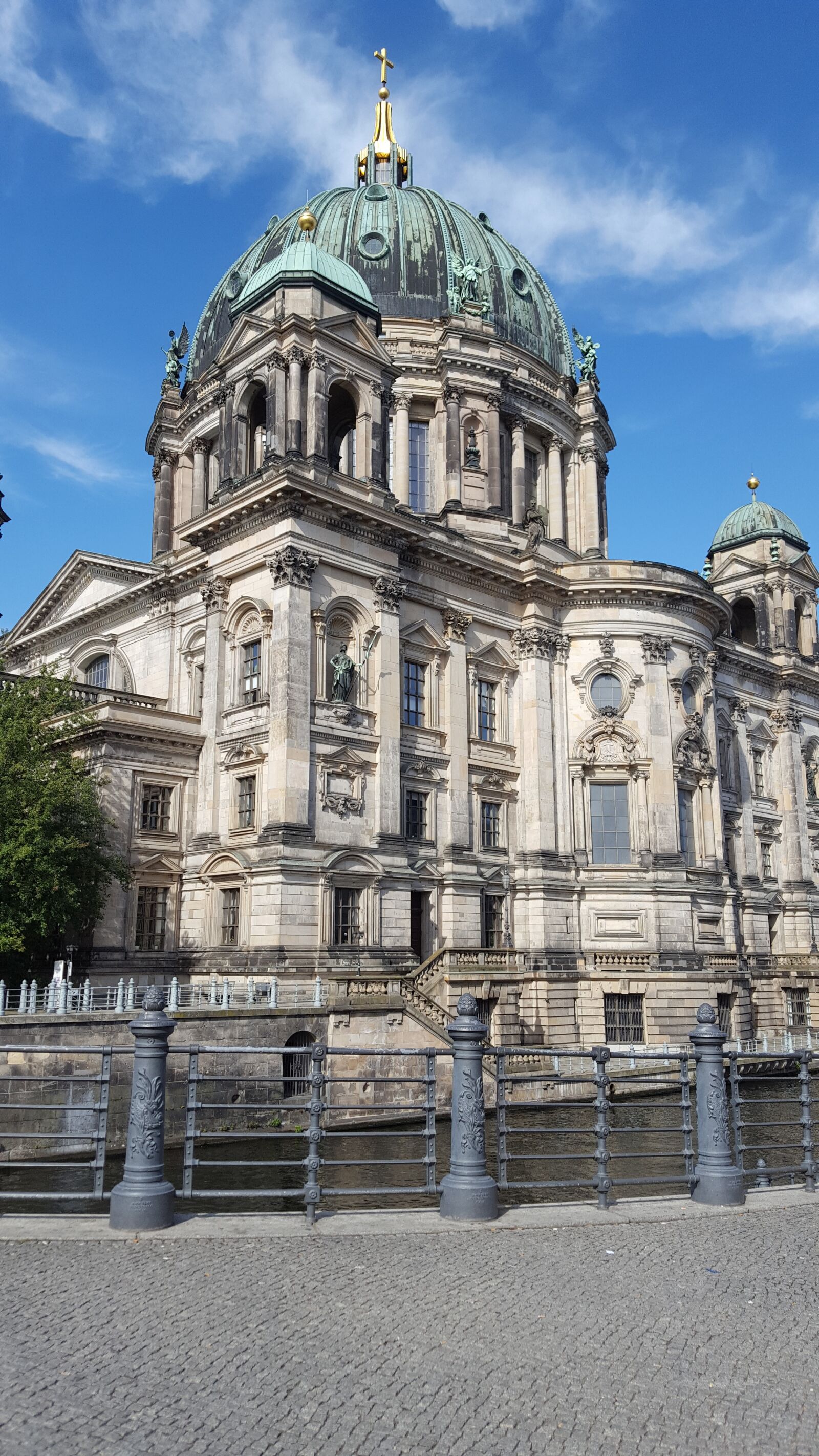 Samsung GALAXY S6 edge sample photo. Berlin, city, architecture photography
