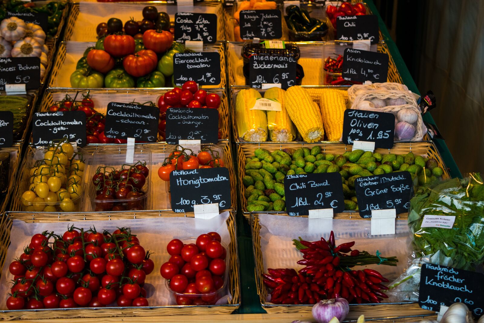 Nikon D5500 sample photo. Fruit, greengrocers, market photography