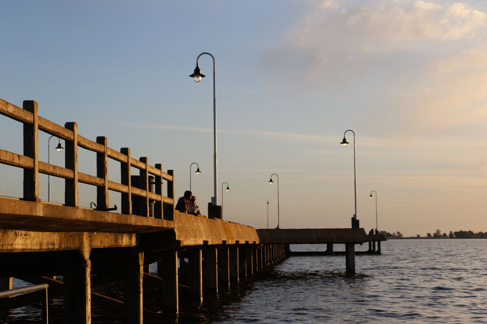 Canon EOS 7D Mark II sample photo. Breakwater, fishermen, chascomús photography