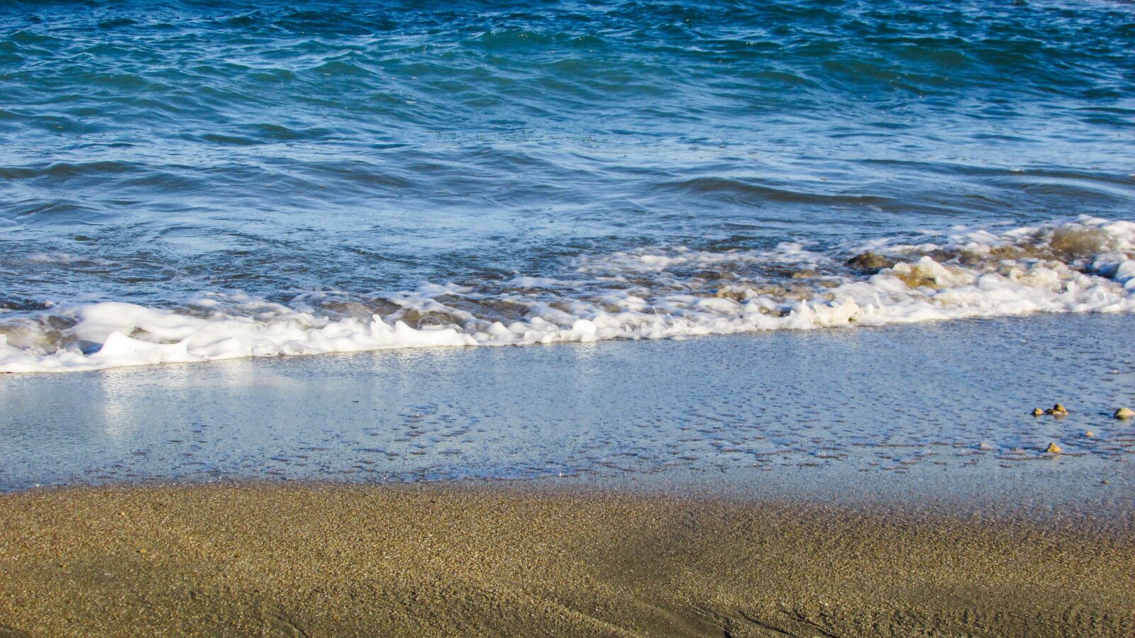 Canon PowerShot SX400 IS sample photo. Beach, sand, wave photography