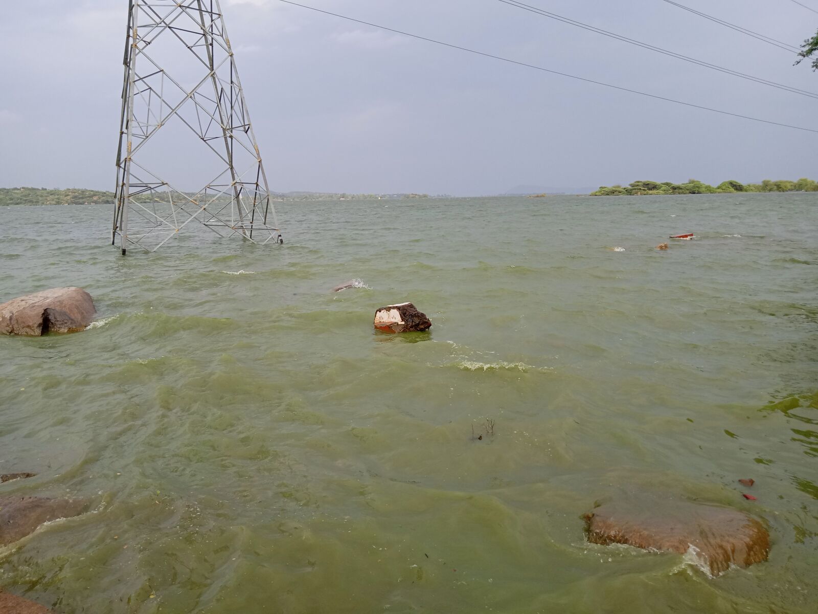 Realme C2 sample photo. Kolathur, mettur dam back photography