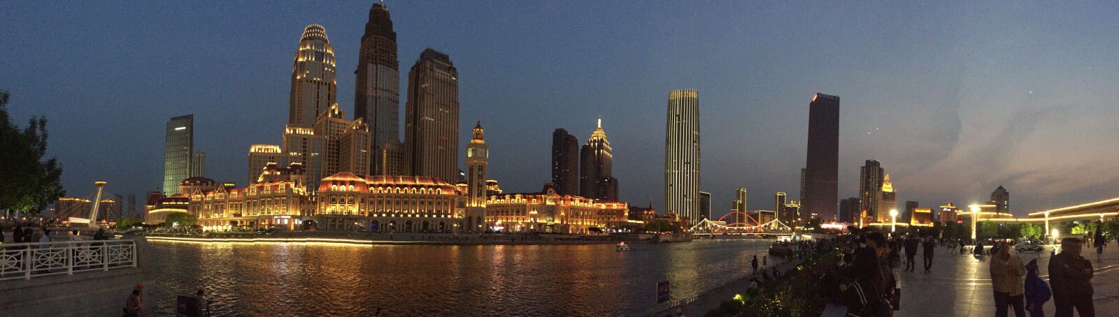 iPhone 6 back camera 4.15mm f/2.2 sample photo. Panorama, the night, tianjin photography