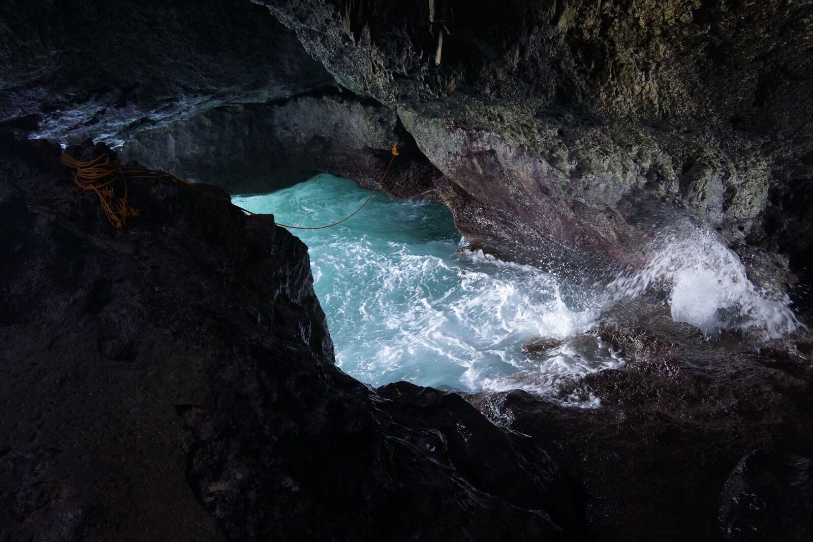 Sony Alpha NEX-7 + Sony E 18-200mm F3.5-6.3 OSS sample photo. Sea cave, landscape, river photography