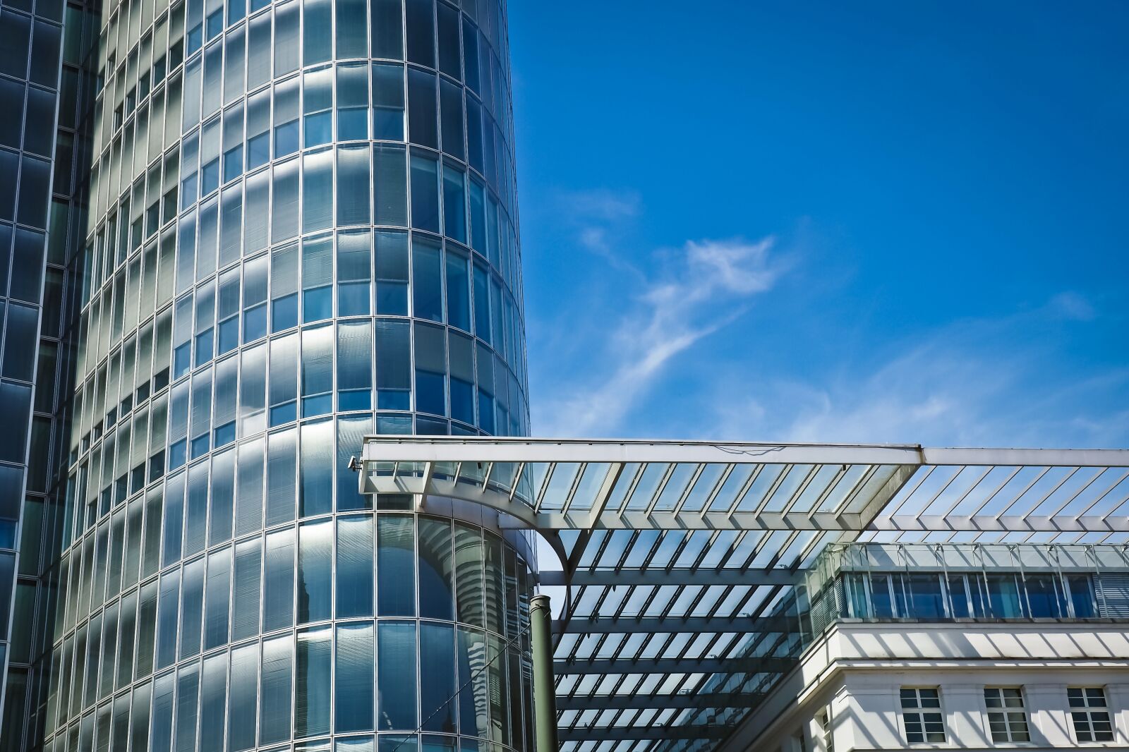 Olympus OM-D E-M10 sample photo. Architecture, skyscraper, glass facades photography
