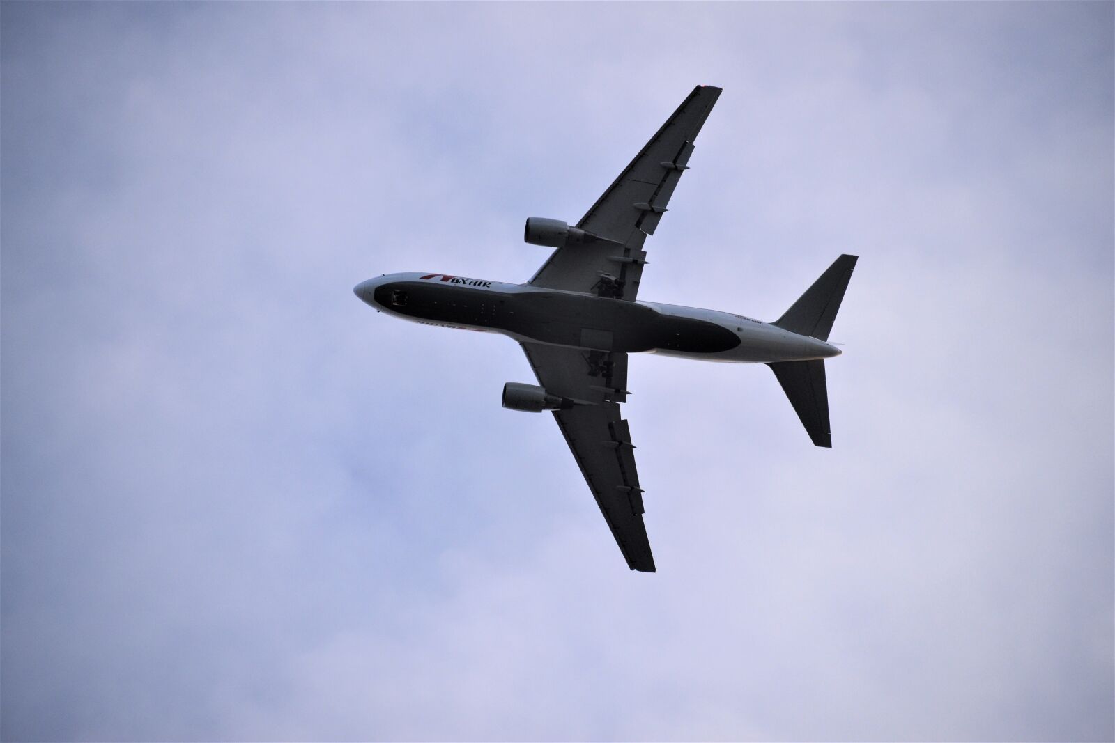 Nikon D3500 sample photo. Plane, belly, landing photography