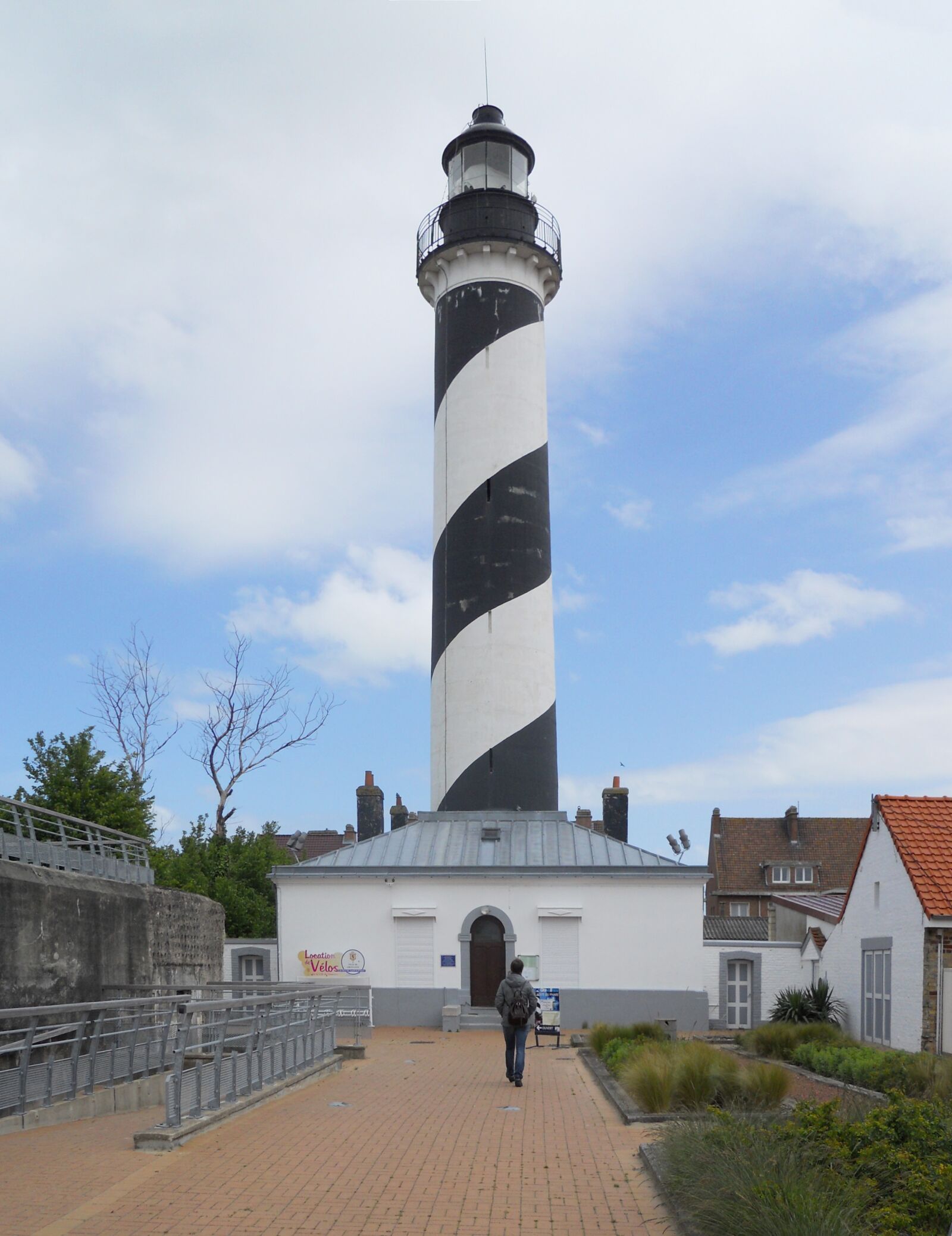 Nikon Coolpix S570 sample photo. Tower, lighthouse, sea photography
