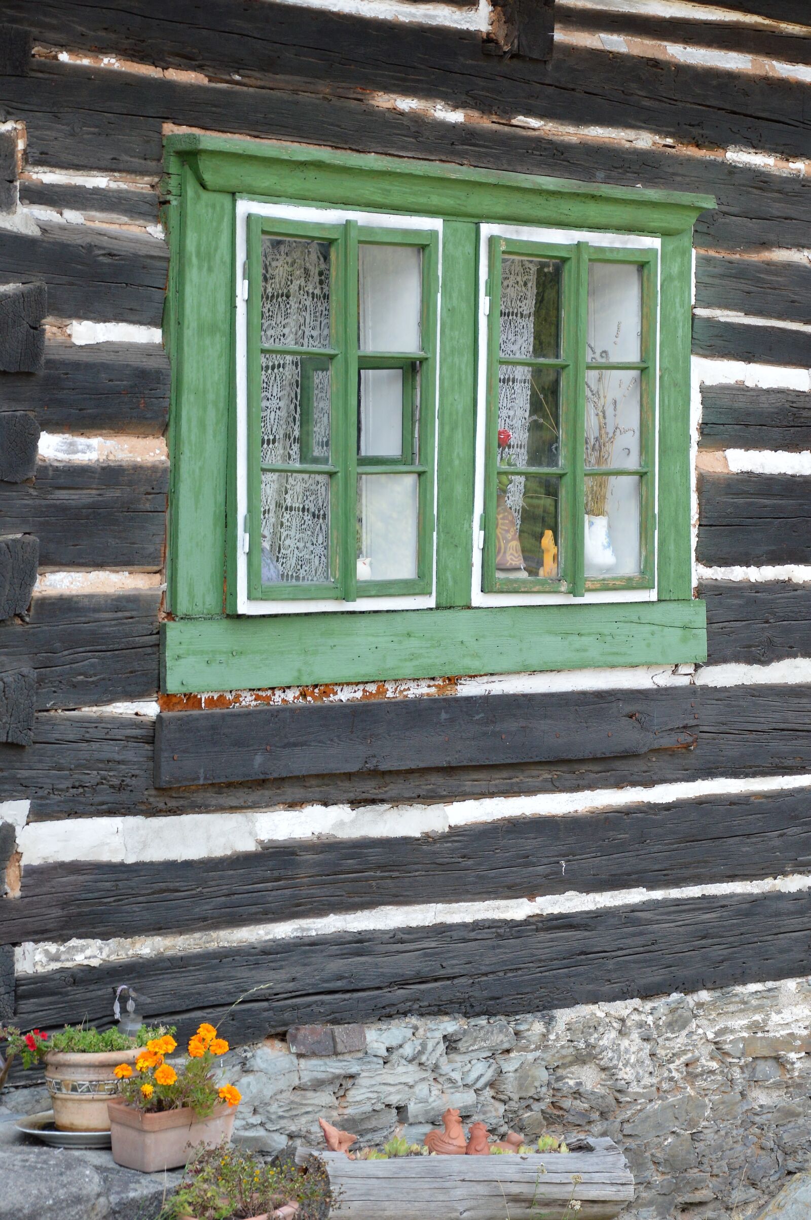 Nikon D3200 sample photo. Window, old, green photography