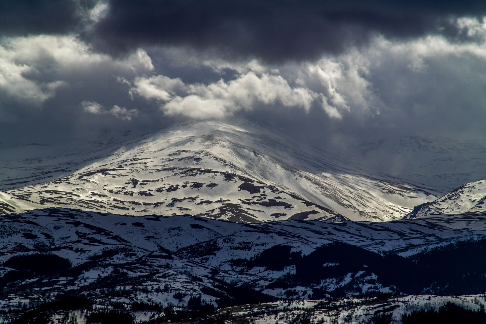 Samsung NX1000 sample photo. Snow, panoramic, mountain photography