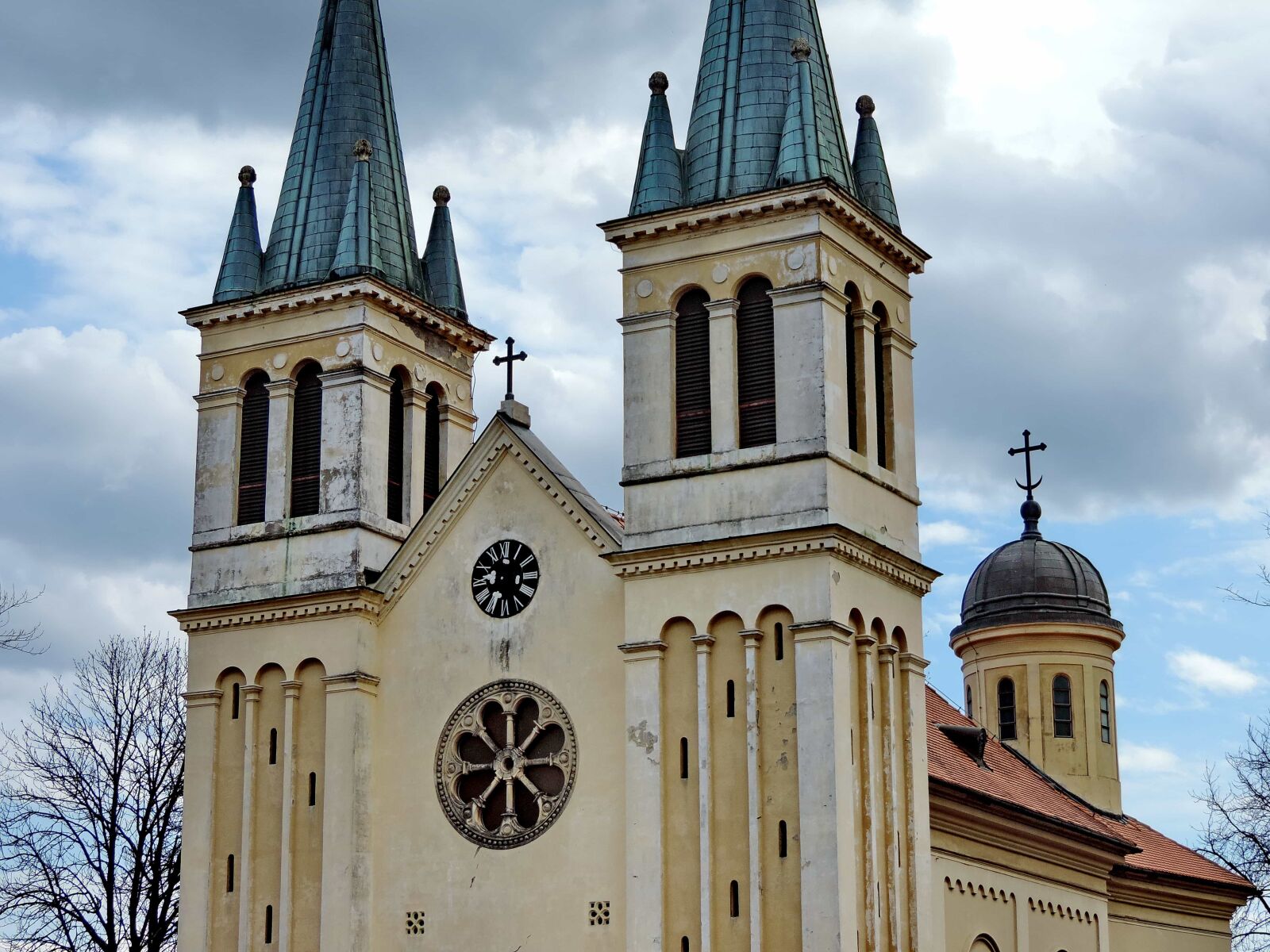 Nikon Coolpix P520 sample photo. Cathedral, catholic, monastery, worship photography