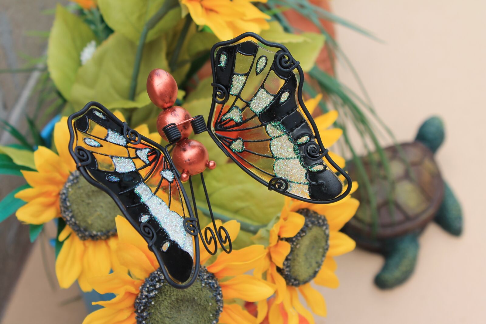 Canon EOS 1100D (EOS Rebel T3 / EOS Kiss X50) sample photo. Butterfly, art, design photography
