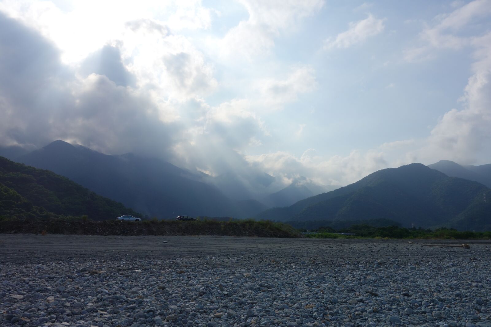 Sony Cyber-shot DSC-RX100 sample photo. Mountain, sunshine, light photography