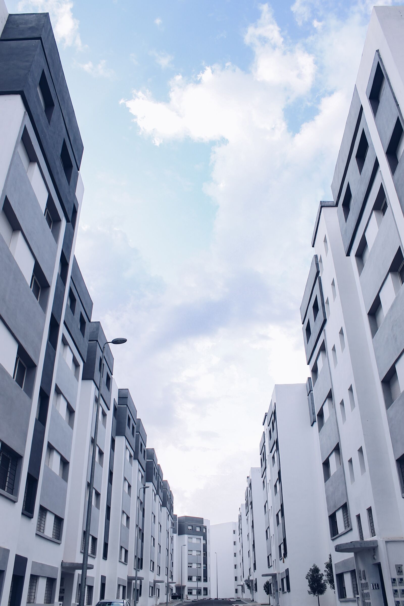 Canon EOS 1100D (EOS Rebel T3 / EOS Kiss X50) sample photo. Architecture, construction, economic housing photography