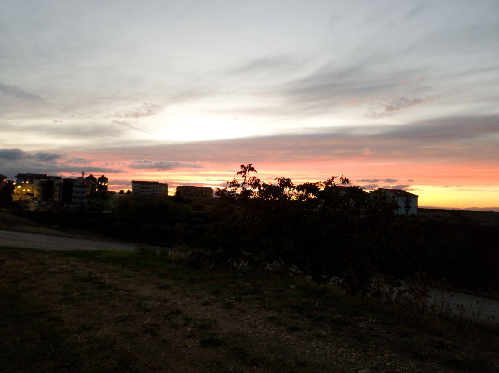 Samsung Galaxy Note9 sample photo. Sunset, montemilone, evening photography