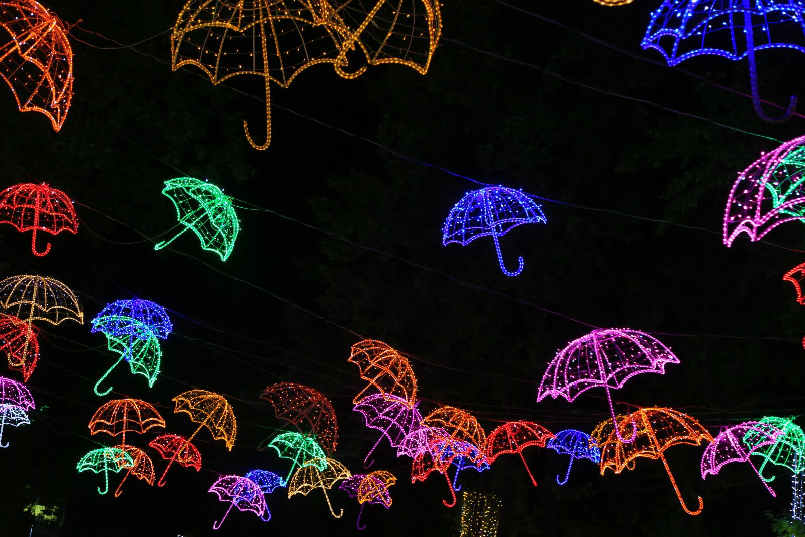 Canon EOS 5D Mark III sample photo. Ornament, night, design photography
