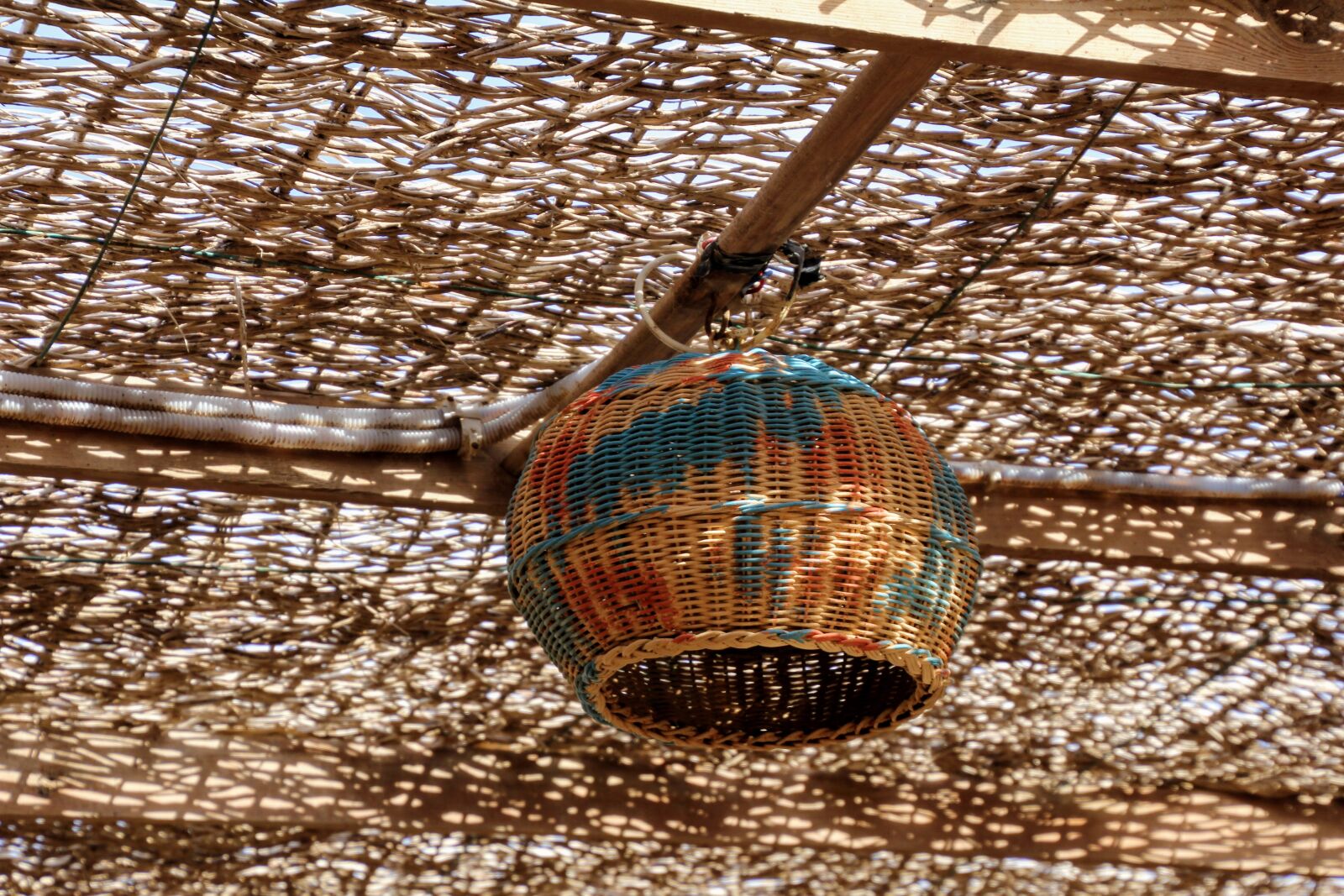 Canon EOS 60D sample photo. Ceiling lamp, orient, oriental photography