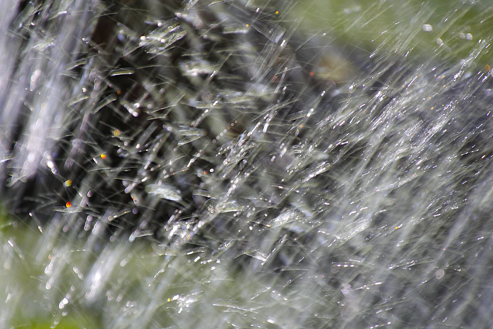 Canon EOS 700D (EOS Rebel T5i / EOS Kiss X7i) sample photo. Water, pattern, background photography