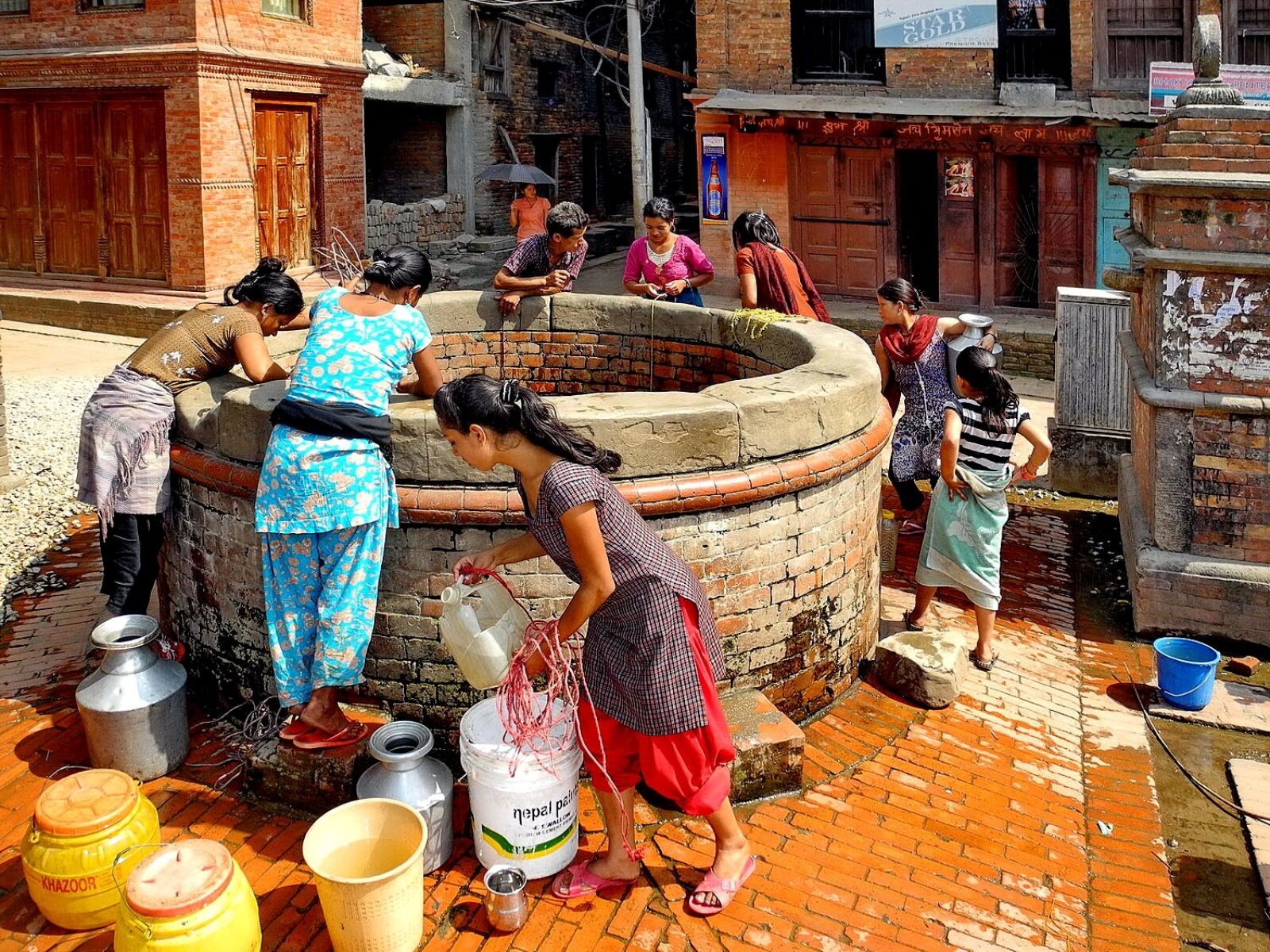 Nikon Coolpix P7000 sample photo. Bhaktapur, nepal, water photography