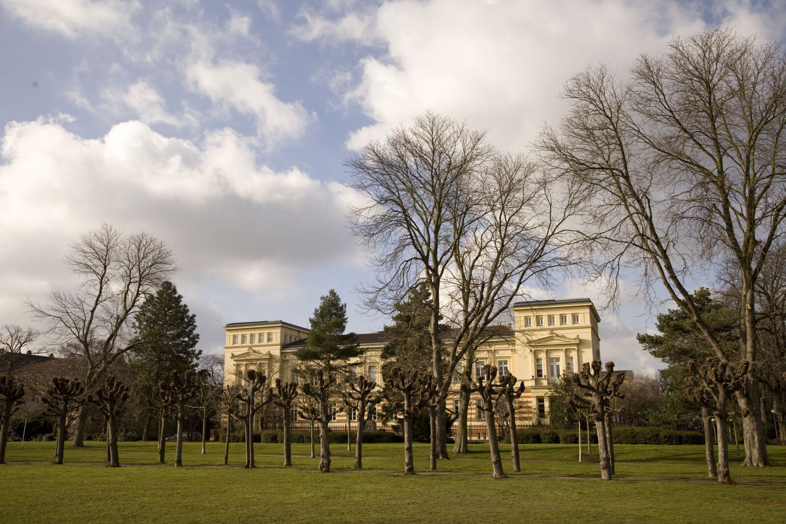 Canon EOS 5D Mark II sample photo. Bonn, castle, winter photography