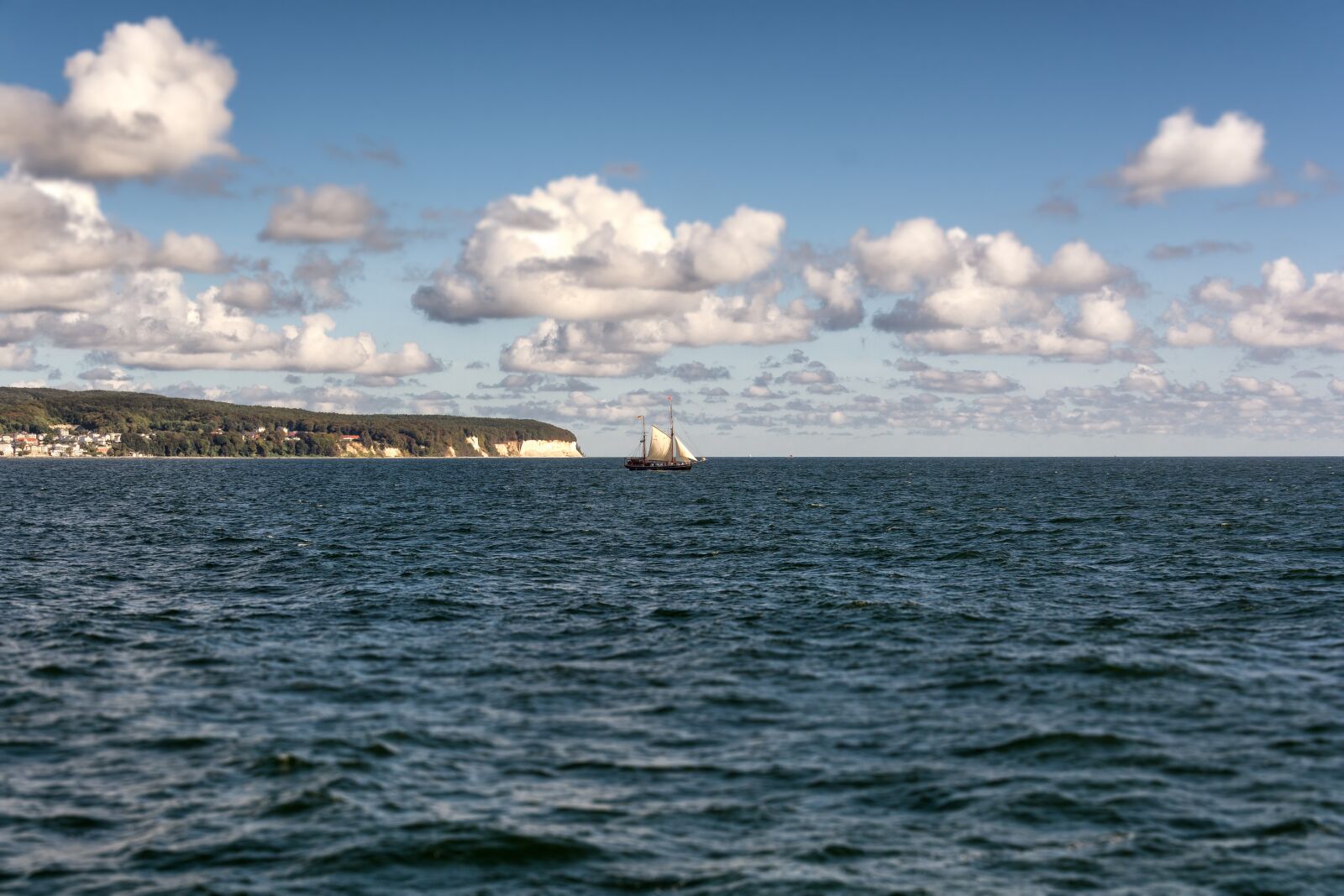 Nikon D7100 sample photo. R gen island, r photography