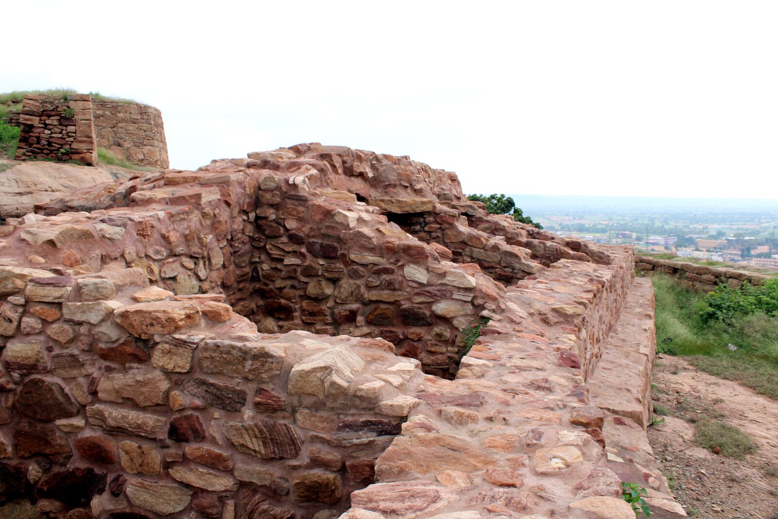 Canon EOS 2000D (EOS Rebel T7 / EOS Kiss X90 / EOS 1500D) sample photo. Badami rock hill, badami photography