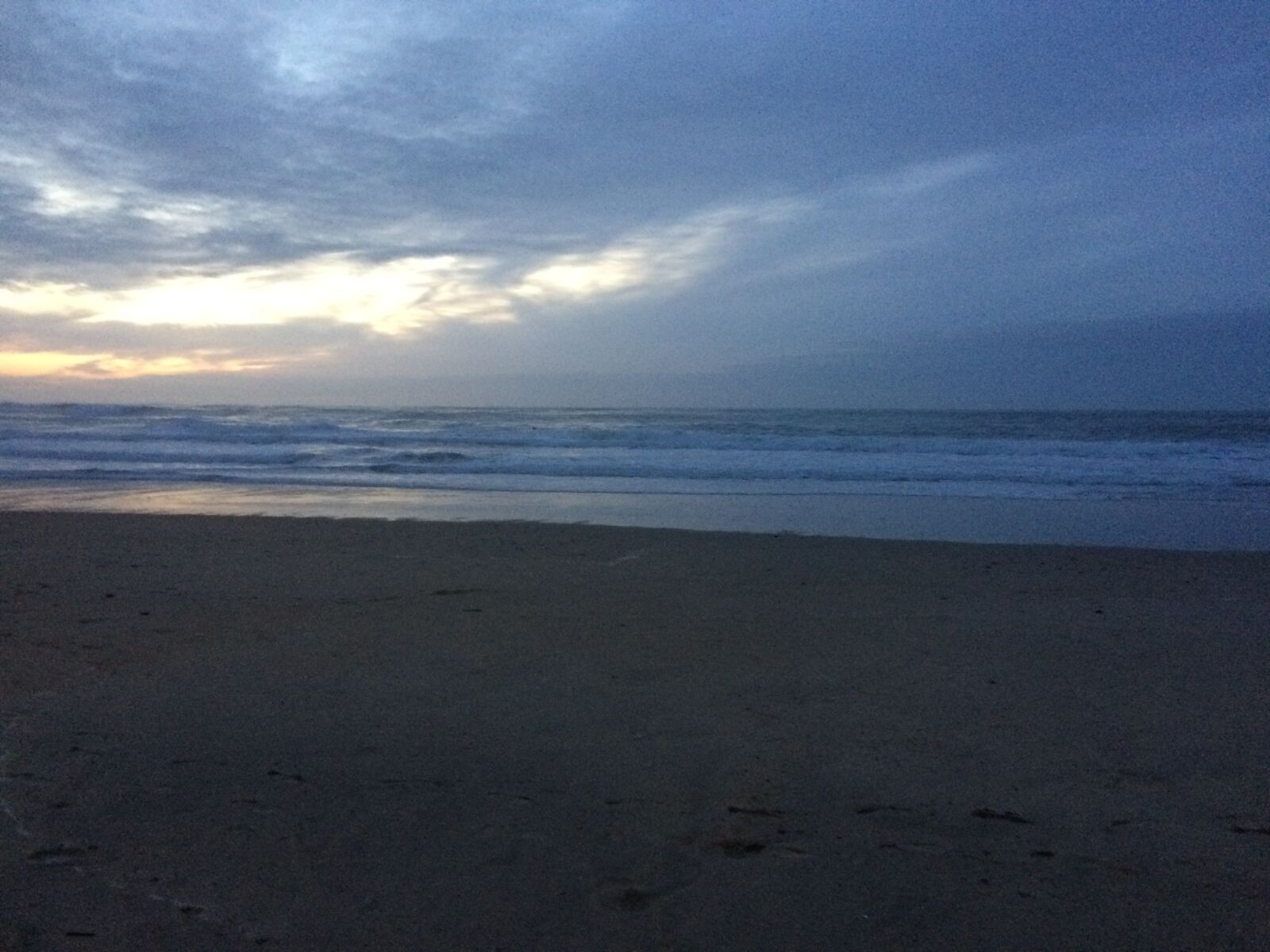 iPhone 5s back camera 4.15mm f/2.2 sample photo. Ocean, sea, beach photography