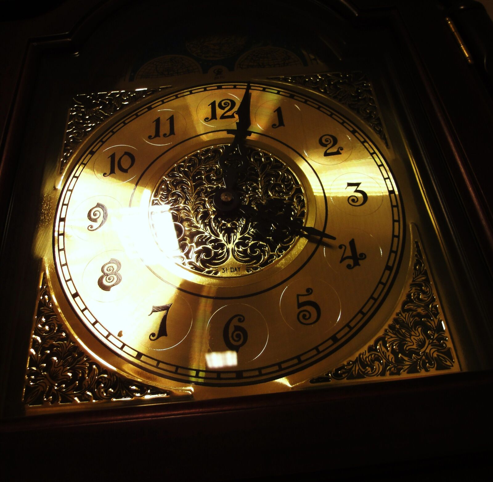 Sony Cyber-shot DSC-WX1 sample photo. Clock, old, time photography