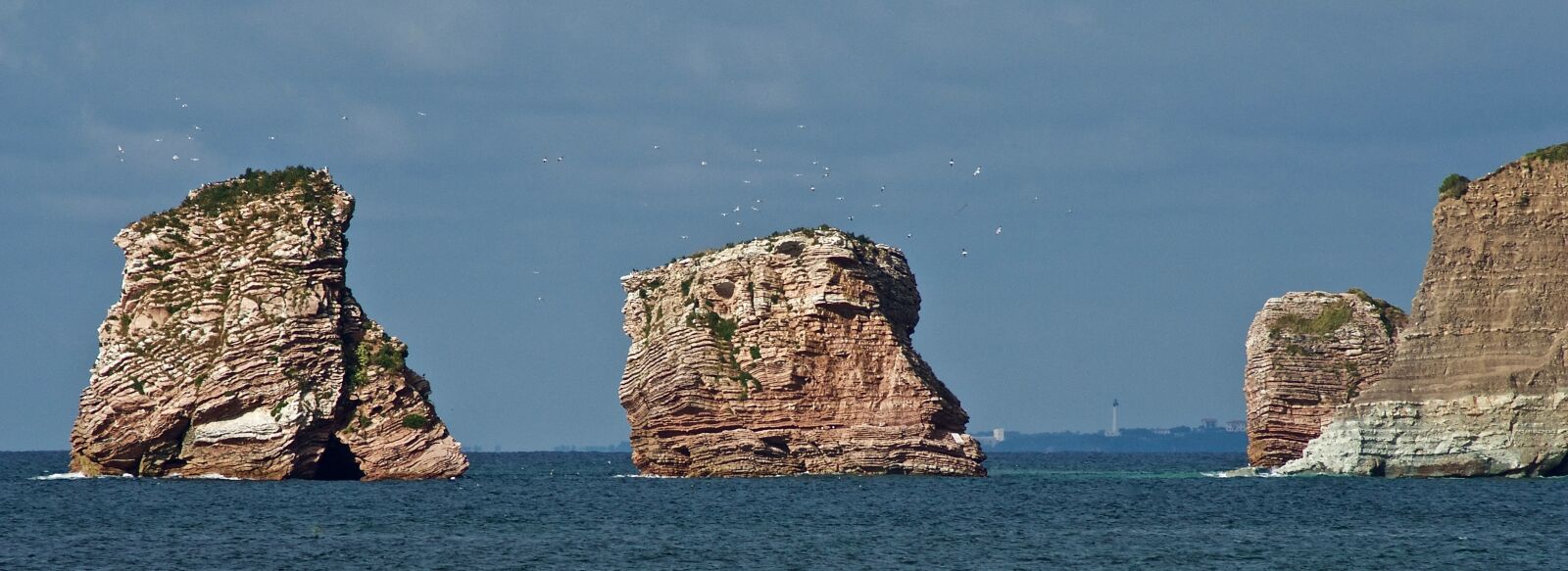 Sony Alpha DSLR-A200 sample photo. Rocks, biarritz, beach photography