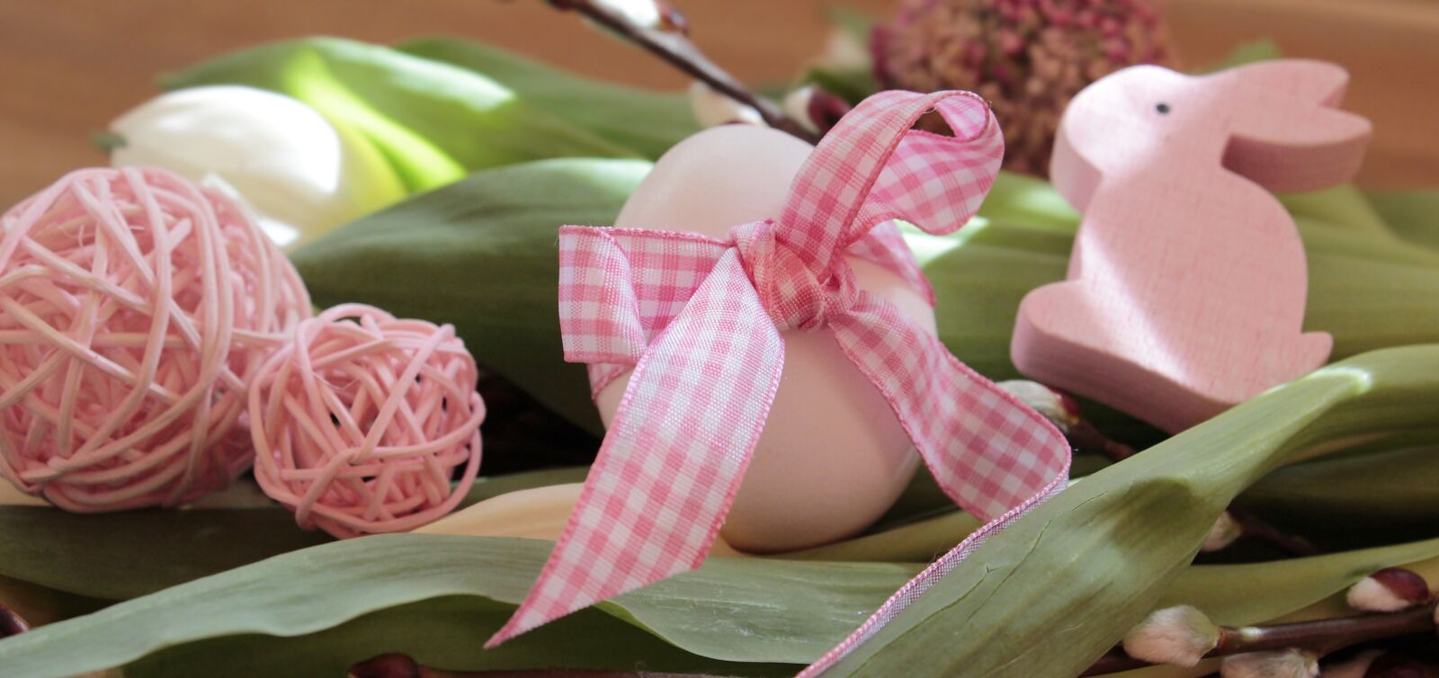 Canon EOS 100D (EOS Rebel SL1 / EOS Kiss X7) sample photo. Easter egg, easter, willow photography