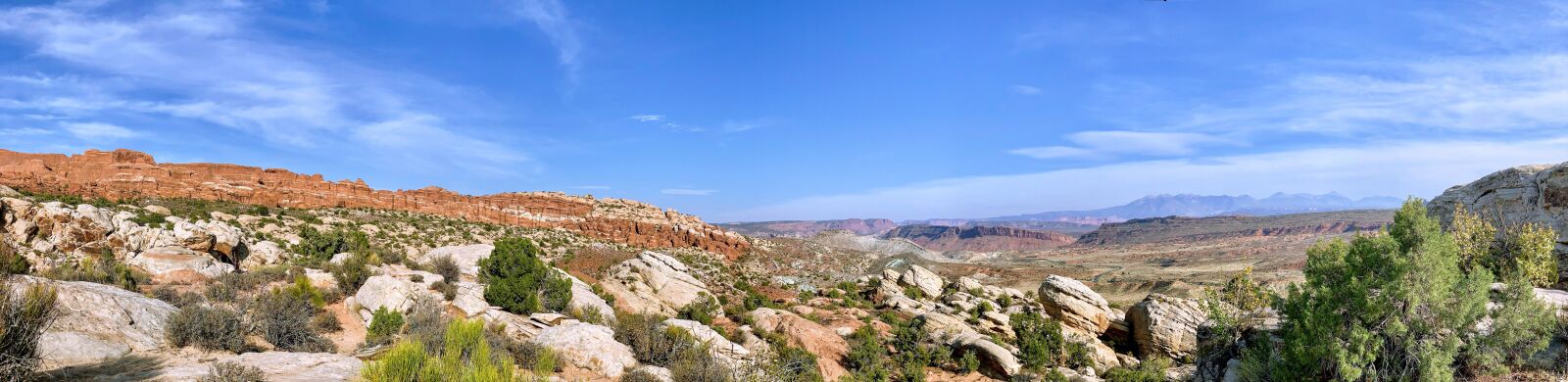 iPhone XS back camera 6mm f/2.4 sample photo. Utah, rock, landscape photography