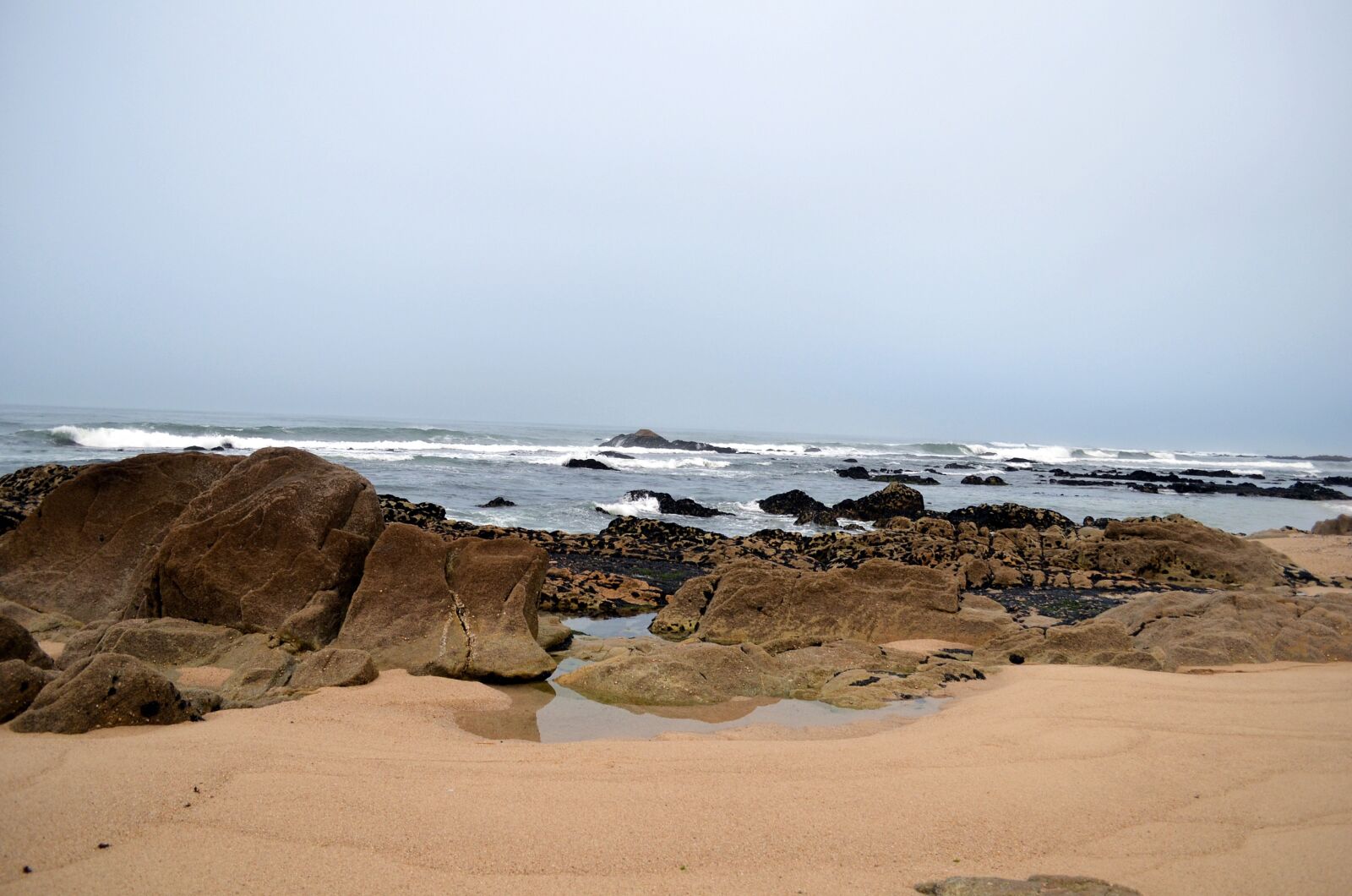 Nikon D5100 sample photo. Portugal, ocean, building photography