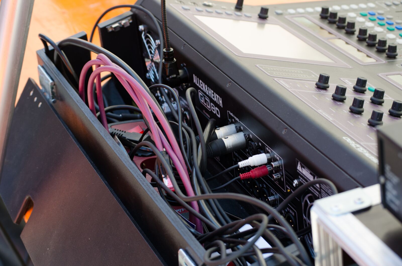Nikon D5100 sample photo. Stage technology, distribution, technology photography