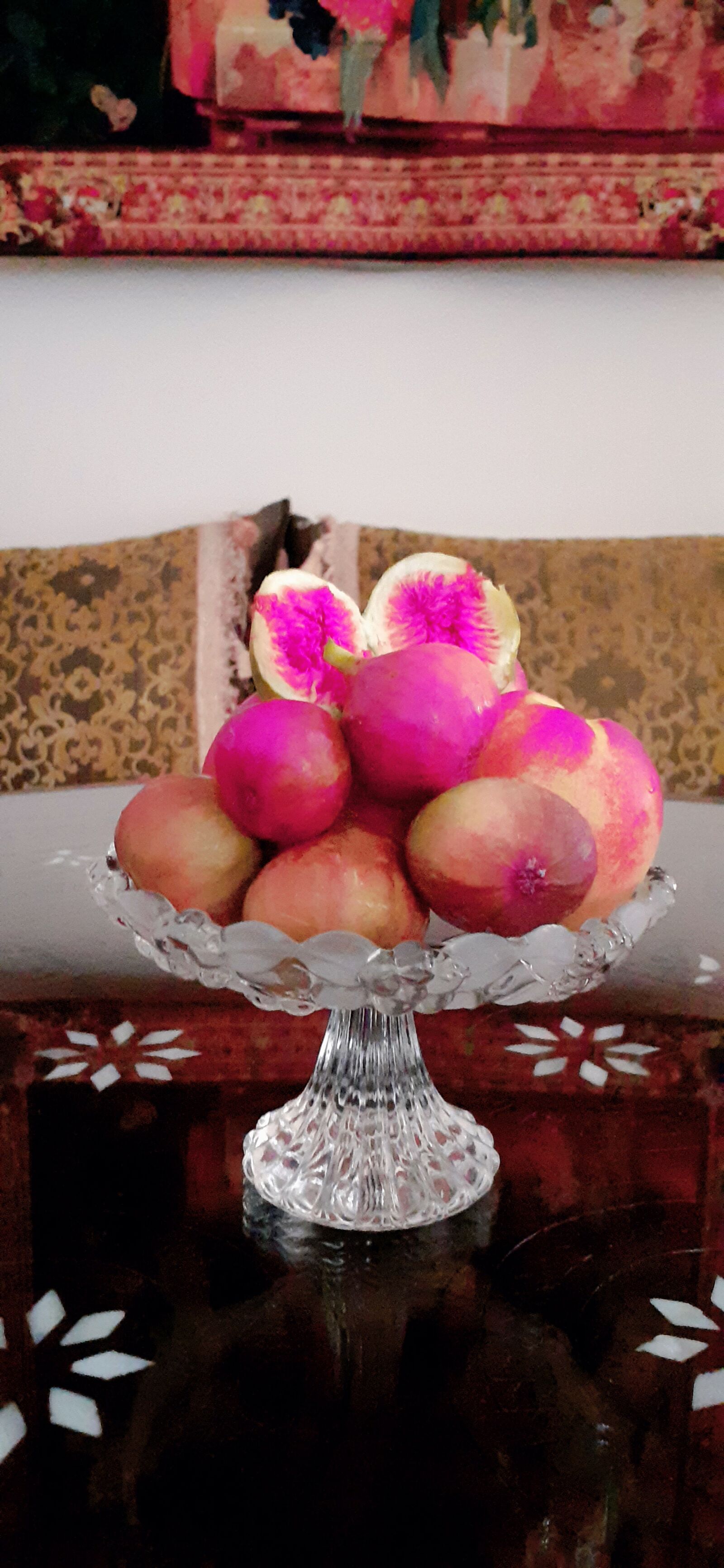 Samsung SM-A202F sample photo. Figs, purple, fruit photography