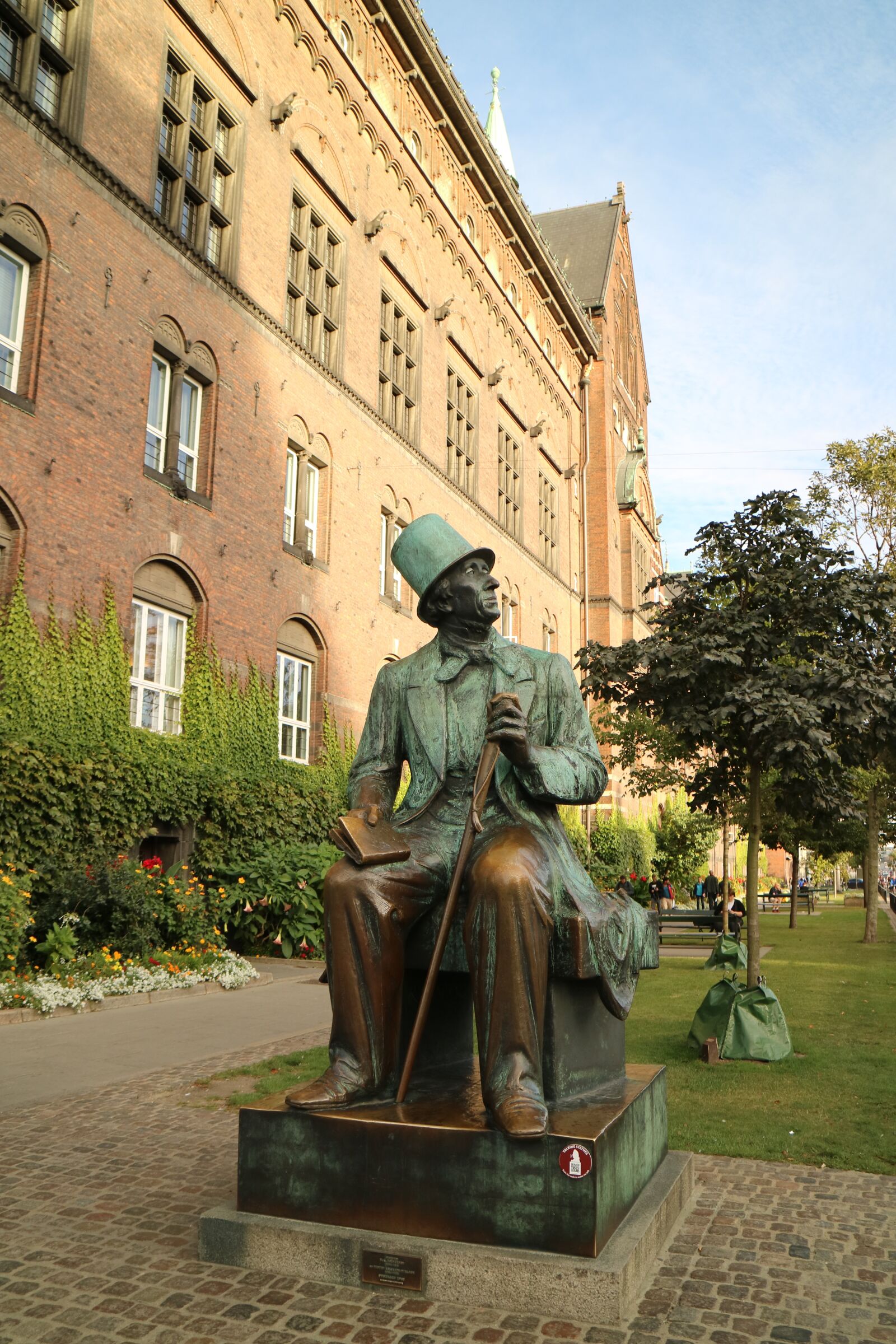Canon EOS M3 sample photo. Copenhagen, andersen, denmark photography