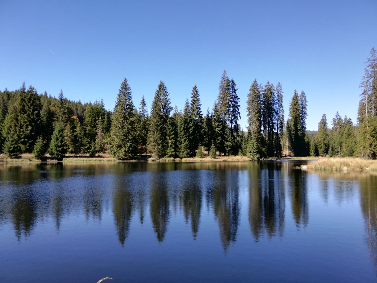 HUAWEI RNE-L21 sample photo. Lake, sunny, landscape photography