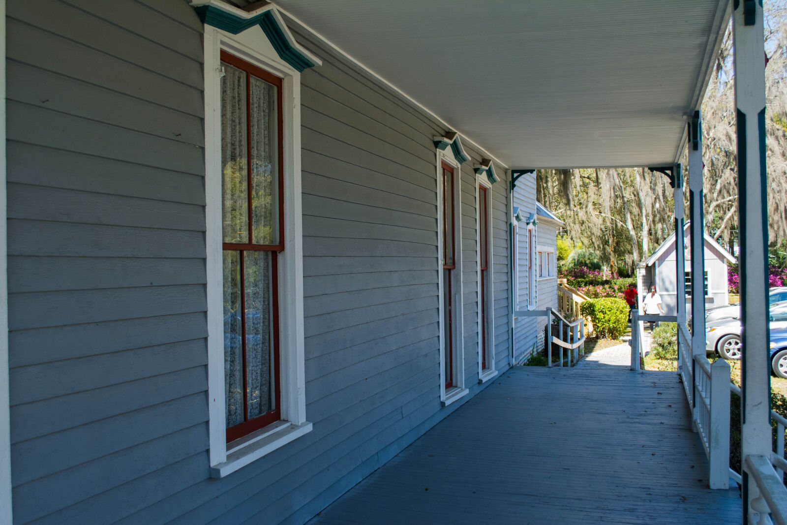 Nikon D5200 sample photo. Deck, house, porch photography