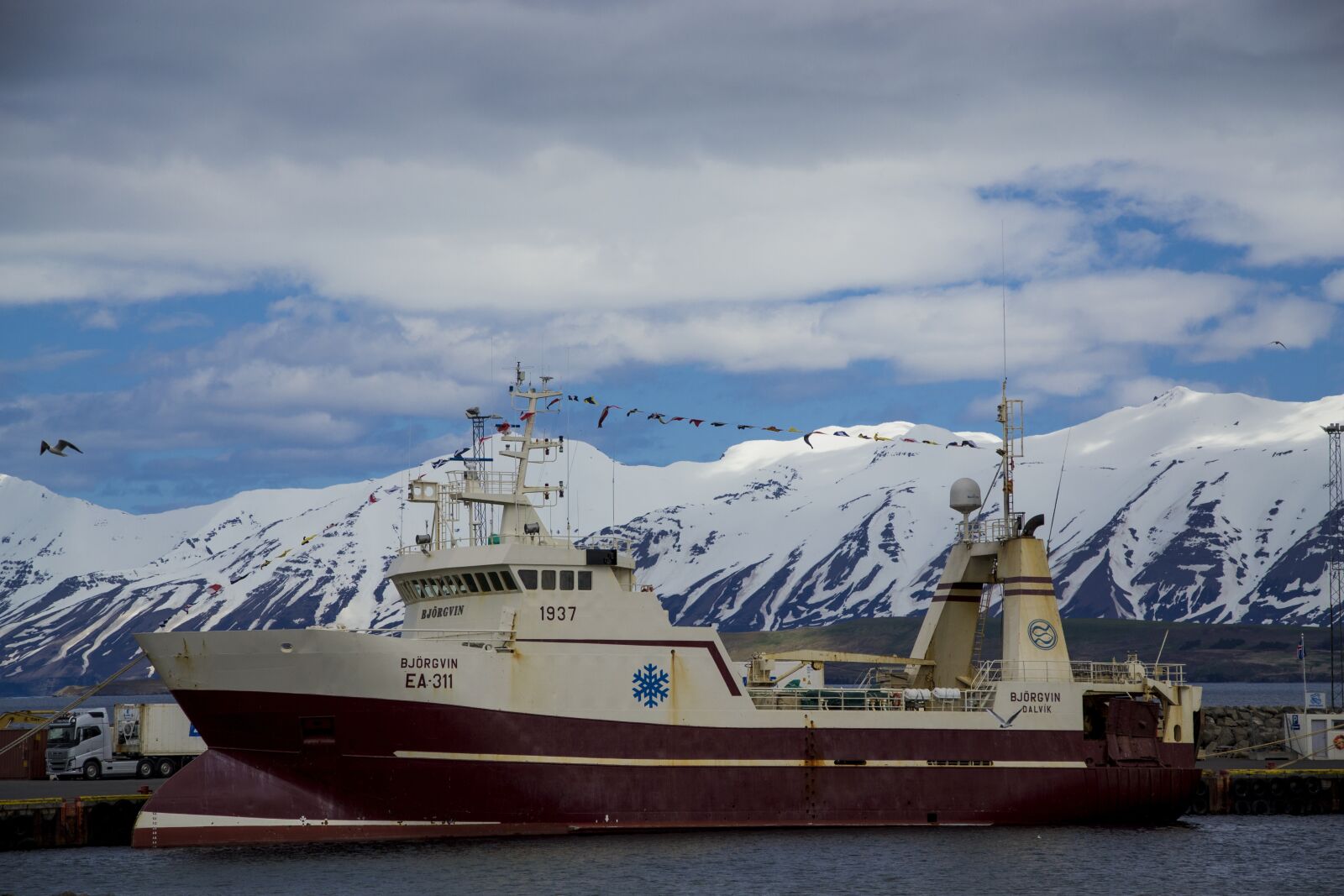 Nikon D3100 sample photo. Ship, iceland, sea photography