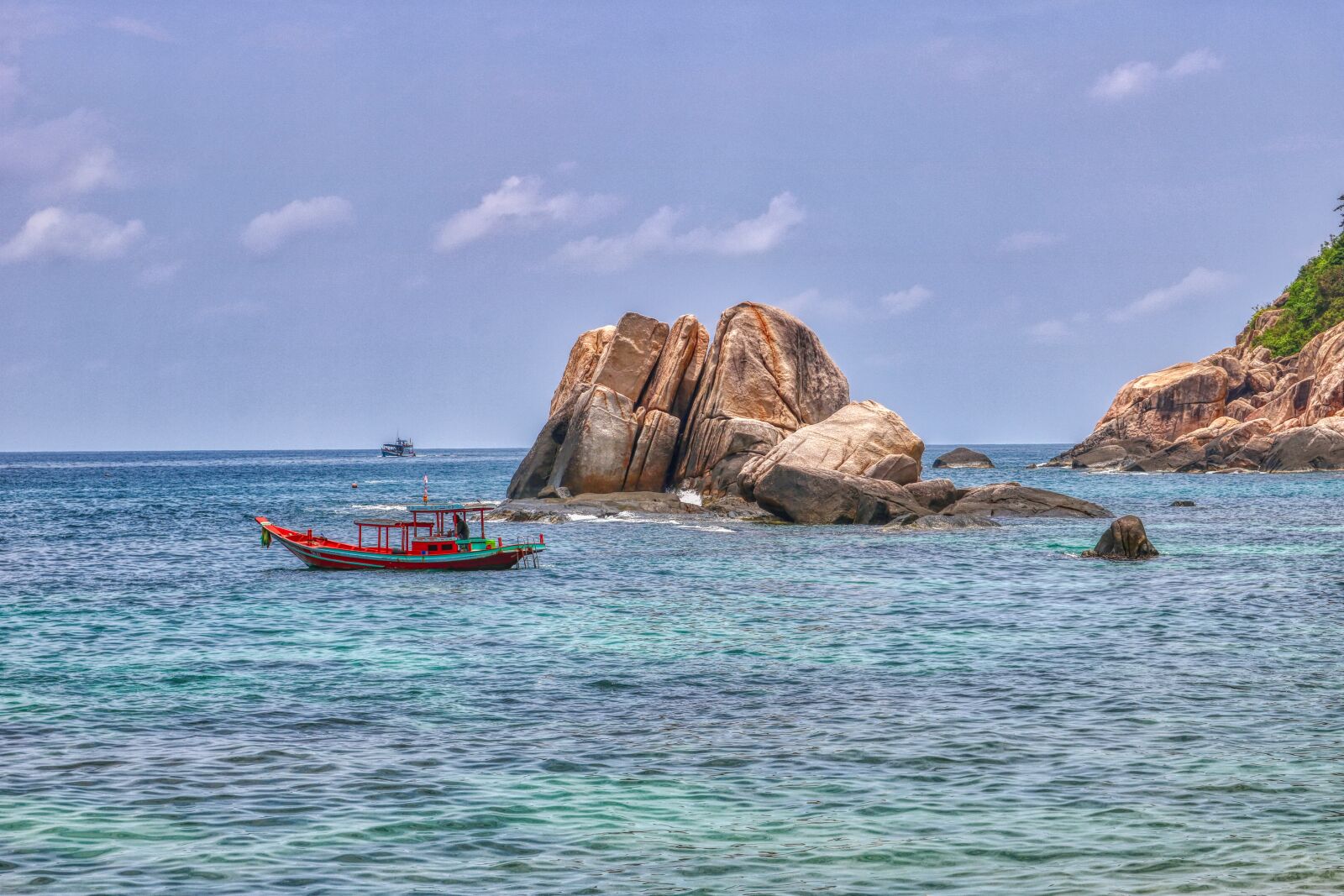 Canon EOS 750D (EOS Rebel T6i / EOS Kiss X8i) sample photo. Coast, tropical, tanote bay photography