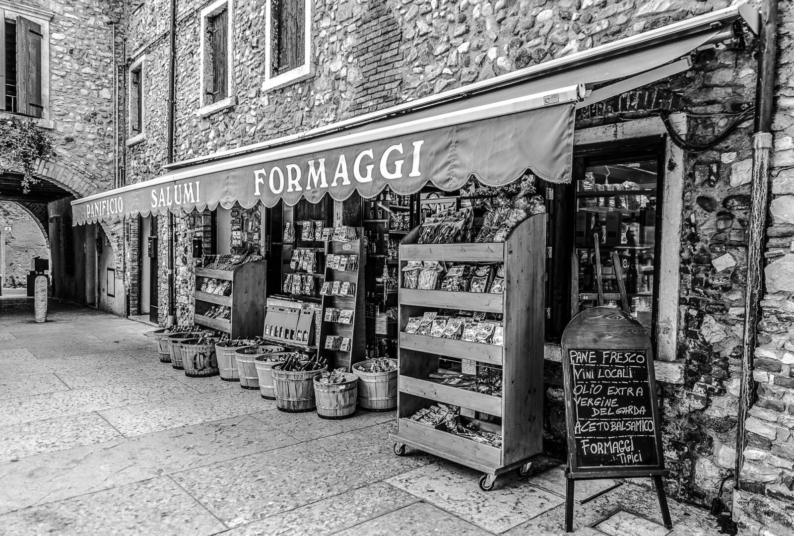 Nikon D800 sample photo. Italy, garda, purchasing photography