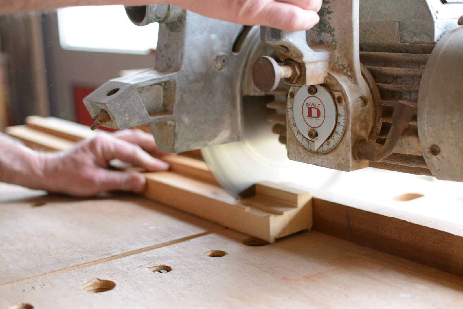 Nikon D5200 sample photo. Machine, wood, retro work photography