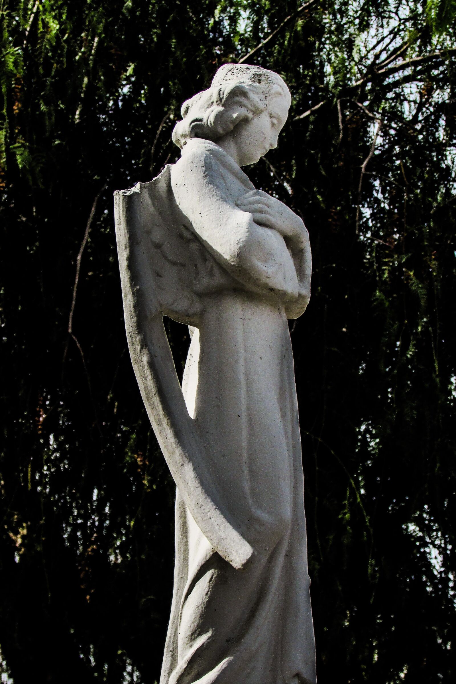 Canon PowerShot SX400 IS sample photo. Angel, wing, broken photography